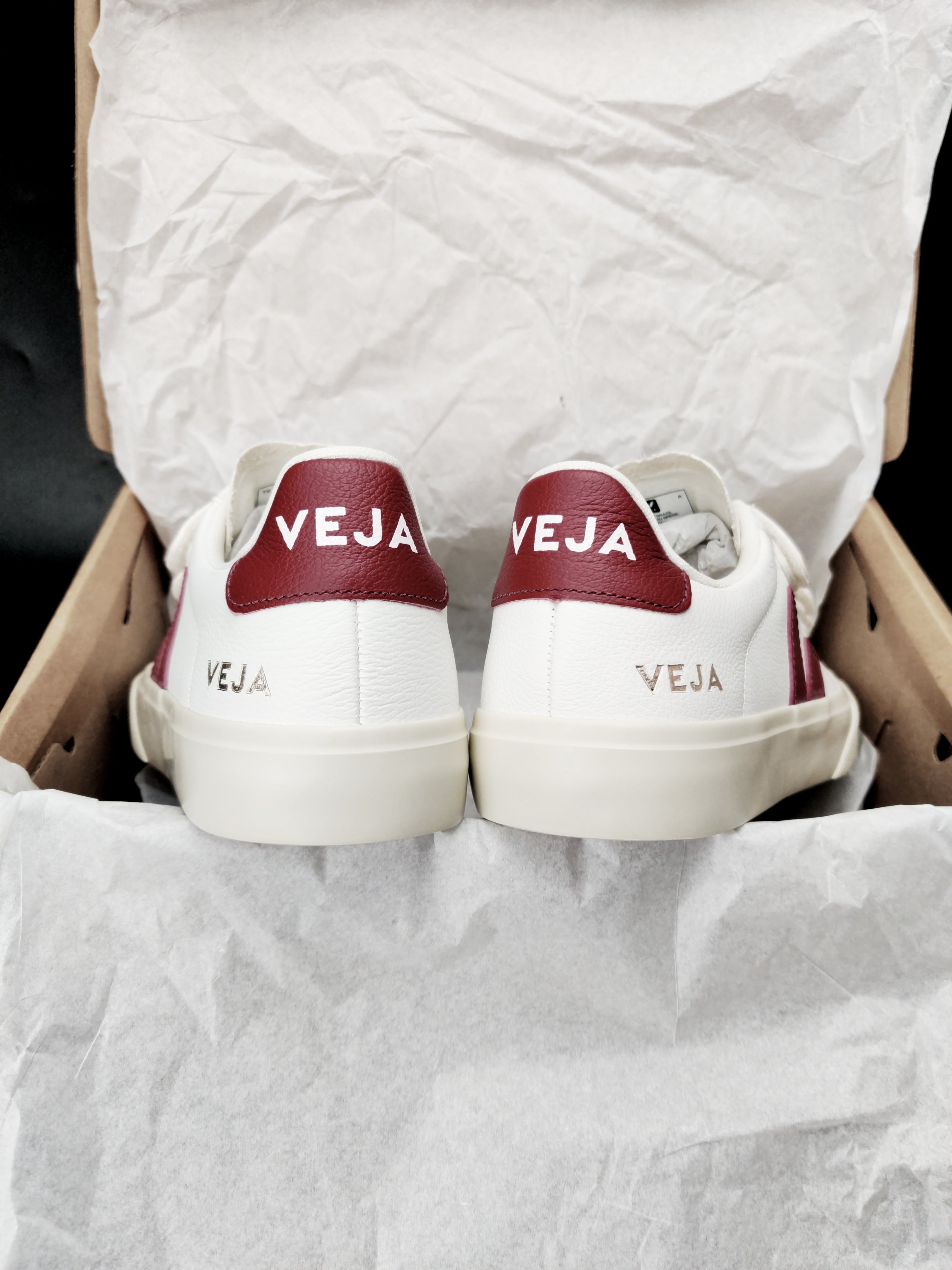 Veja Recife Leather 'White Marsala'