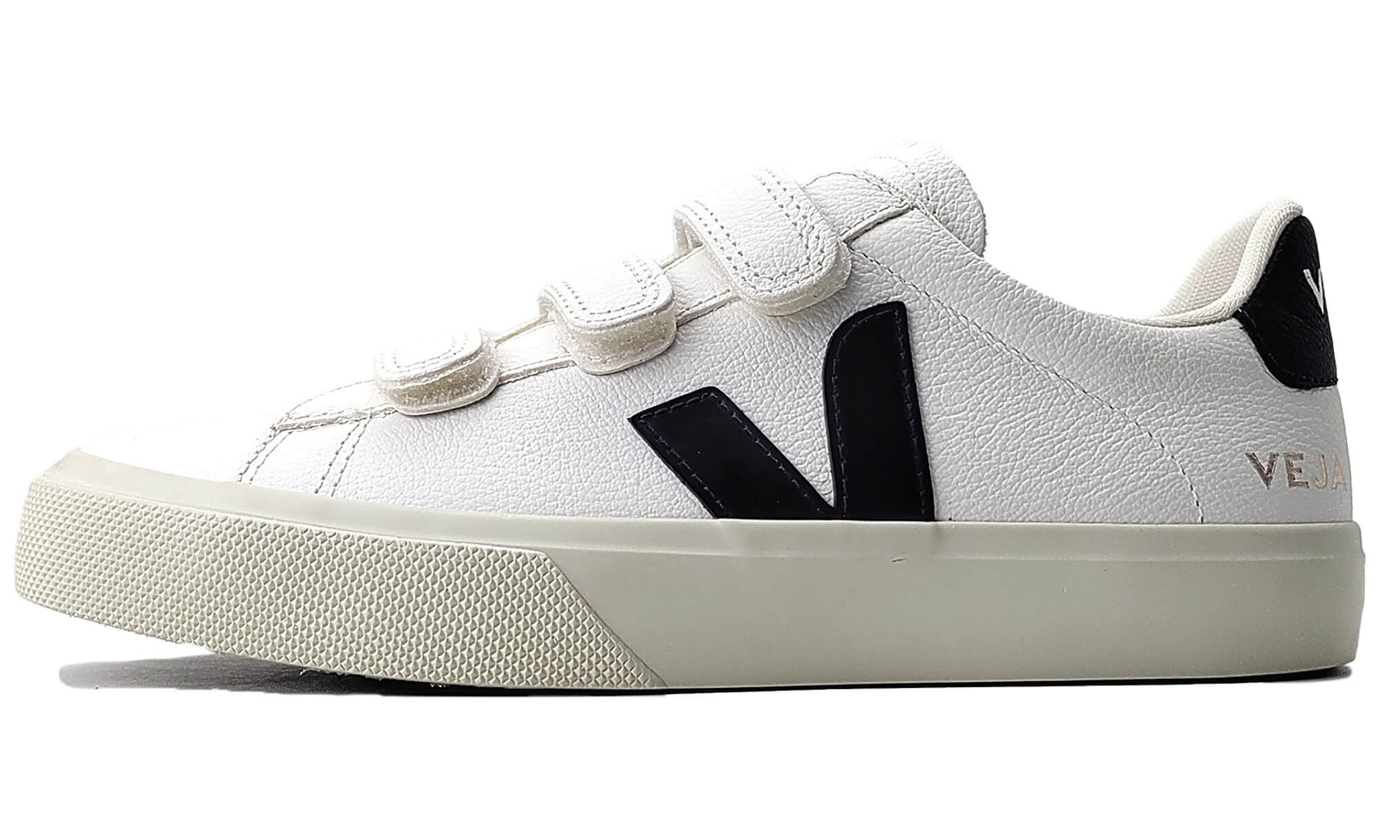 Veja Recife Chromefree Leather 'White Black'