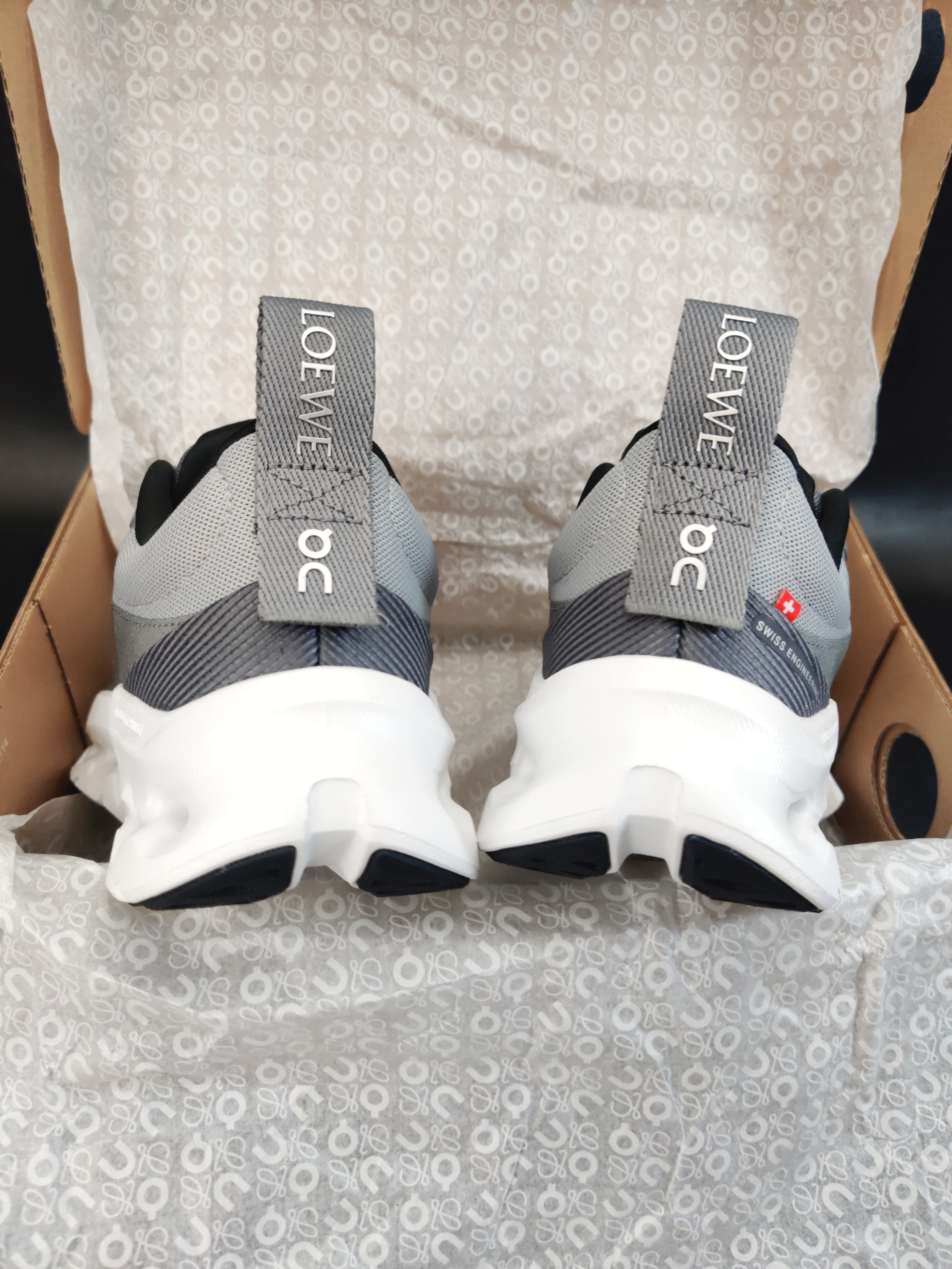 LOEWE X On Cloudtilt 2 'Grey' (W)
