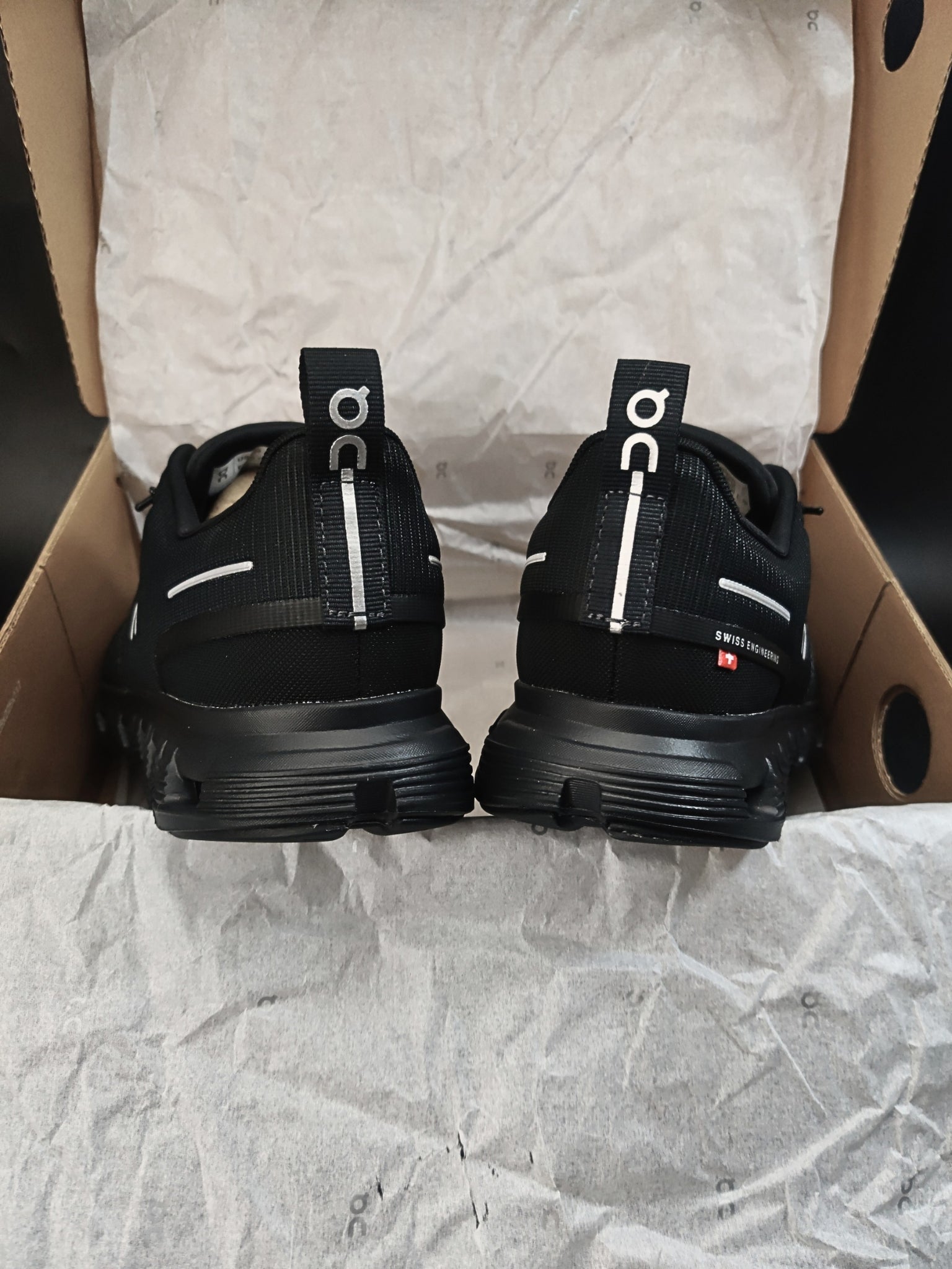 On Cloud 6 Waterproof 'All Black'