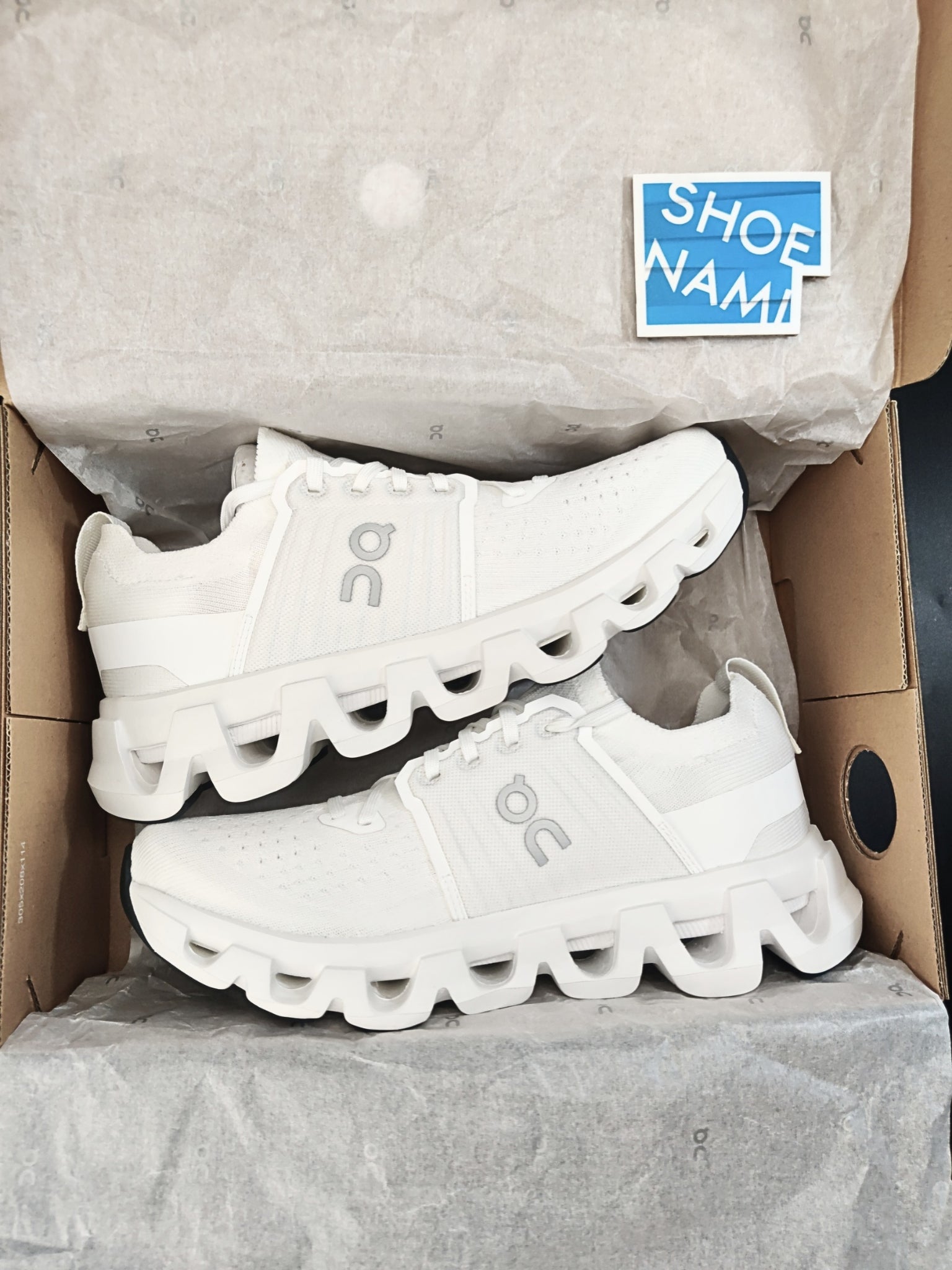 On Cloudswift 4 'All White' (W)