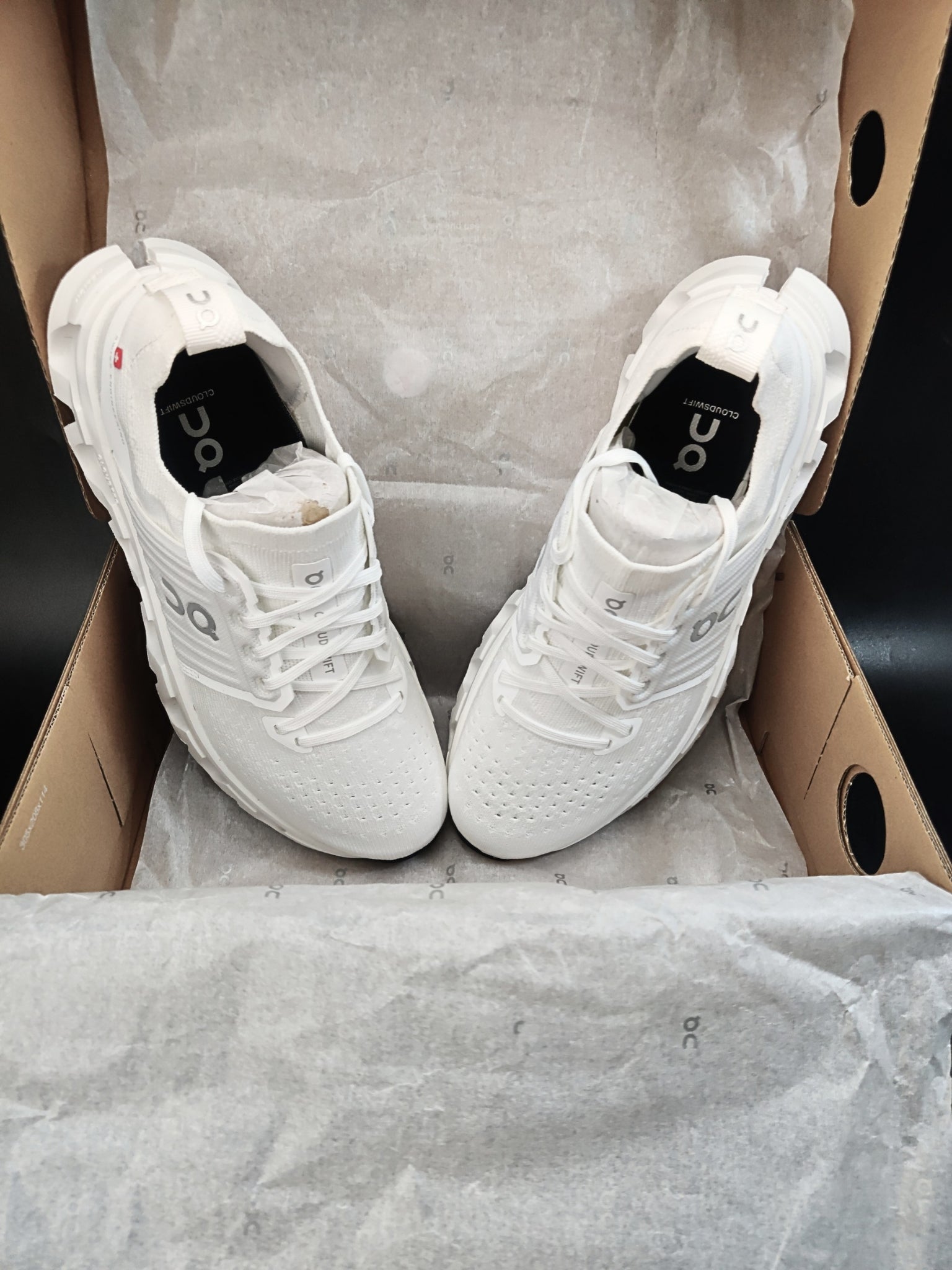 On Cloudswift 4 'All White' (W)
