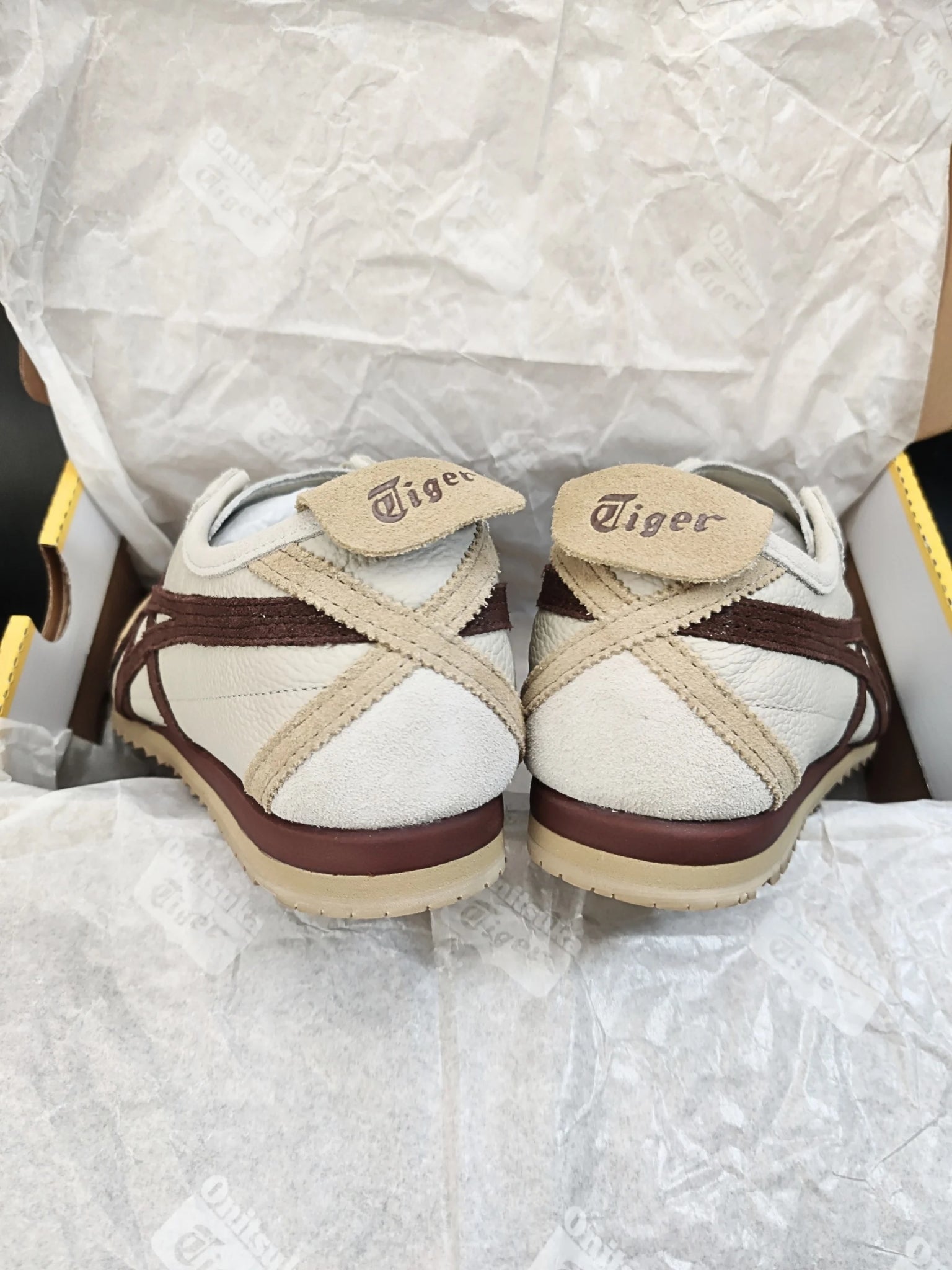 Onitsuka Tiger Mexico 66 SD VIN 'Putty Dark Brown'