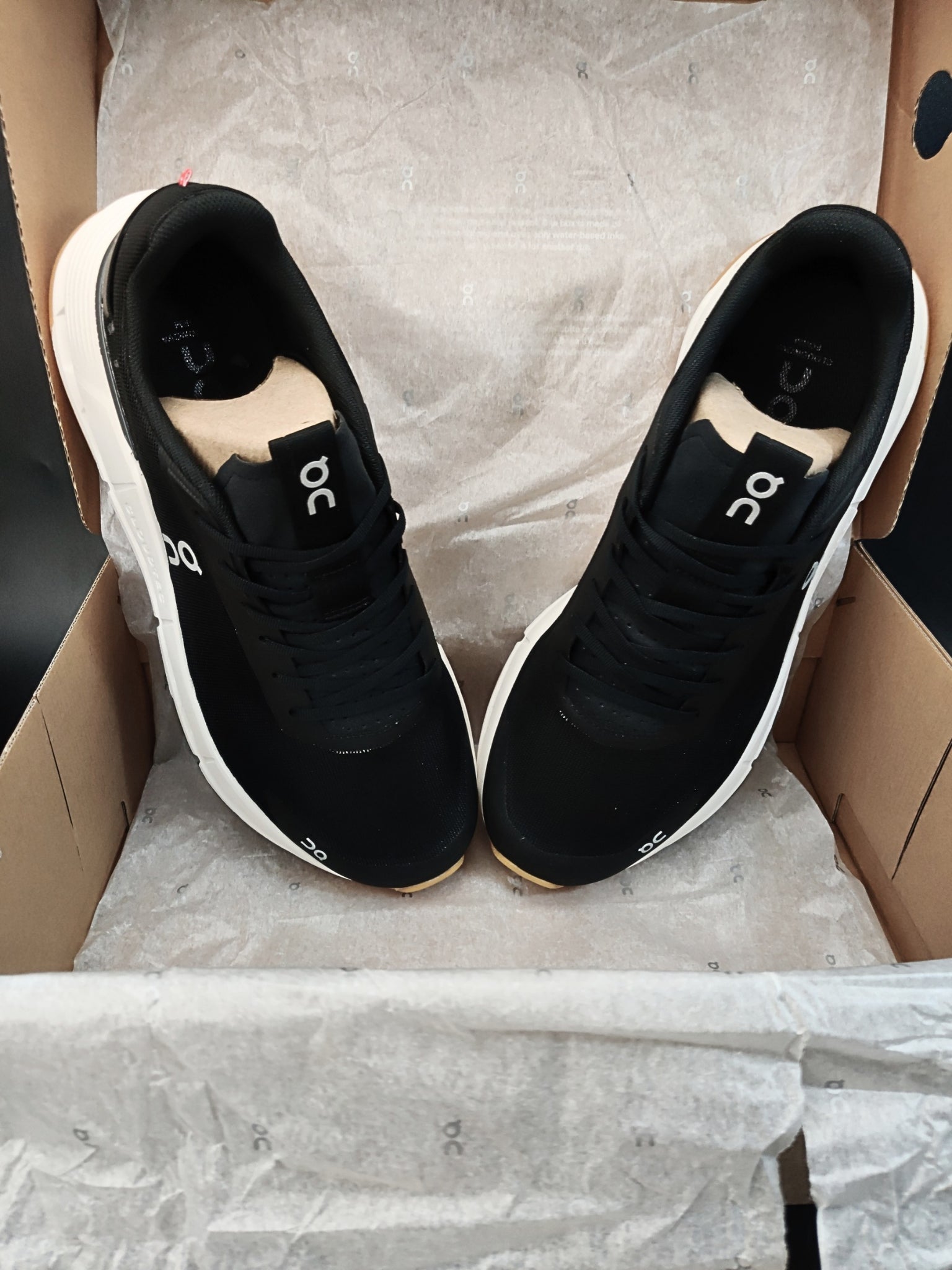 On Cloudnova Form 2 'Black Ivory'