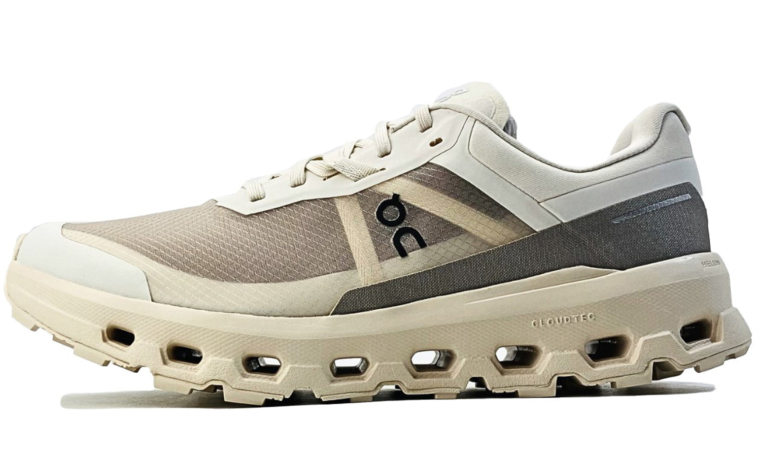 On Cloudvista 2 'Cream Desert'