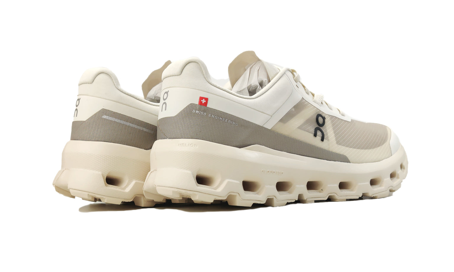 On Cloudvista 2 'Cream Desert'