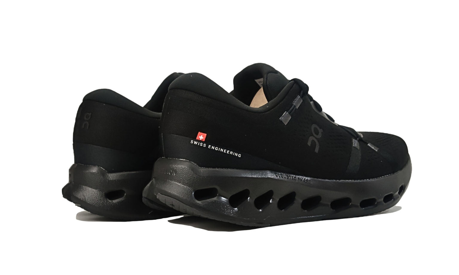 On Cloudsurfer 2 'All Black'