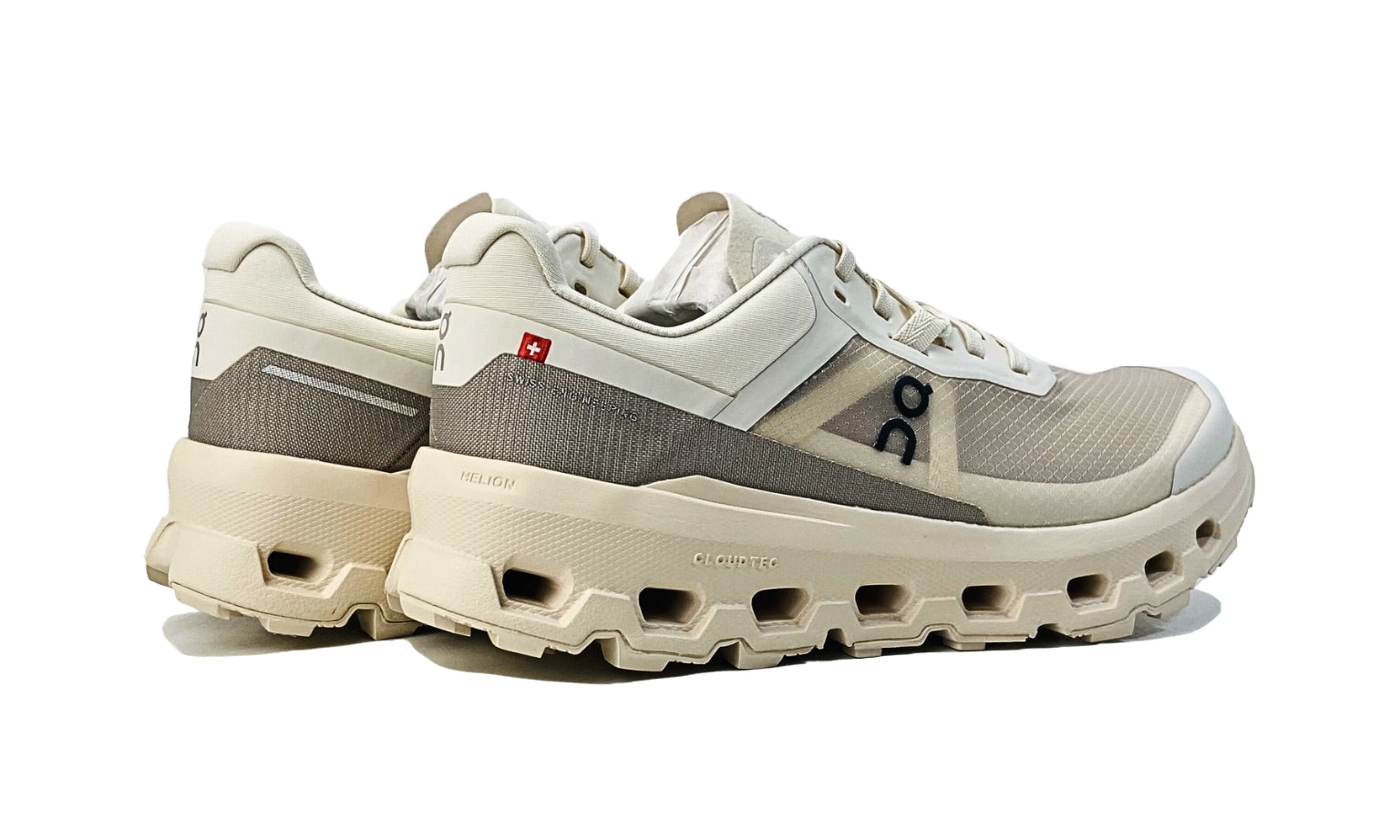 On Cloudvista 2 'Cream Desert' (W)
