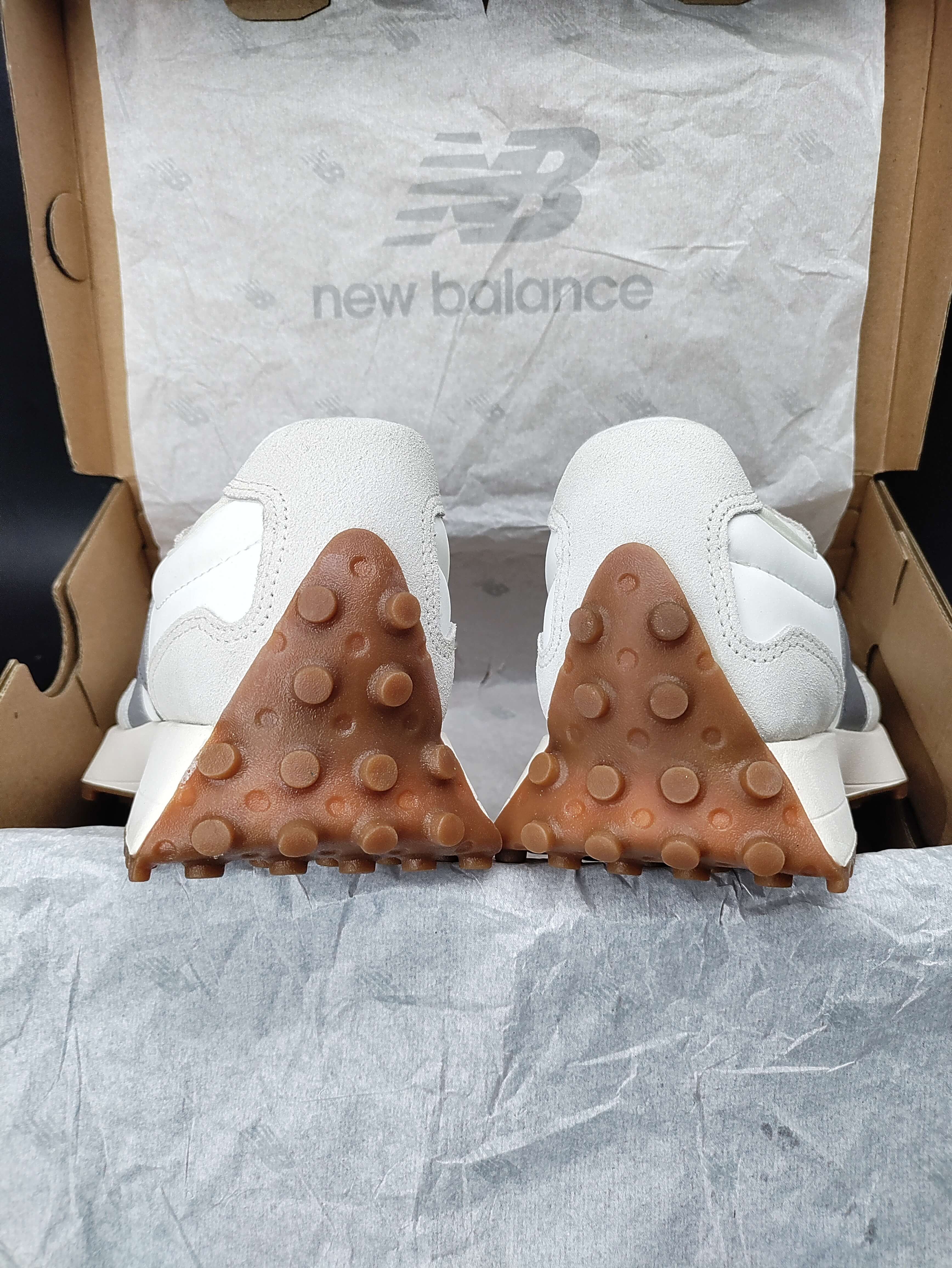 New Balance 327 'Moonbeam Shadow Grey'