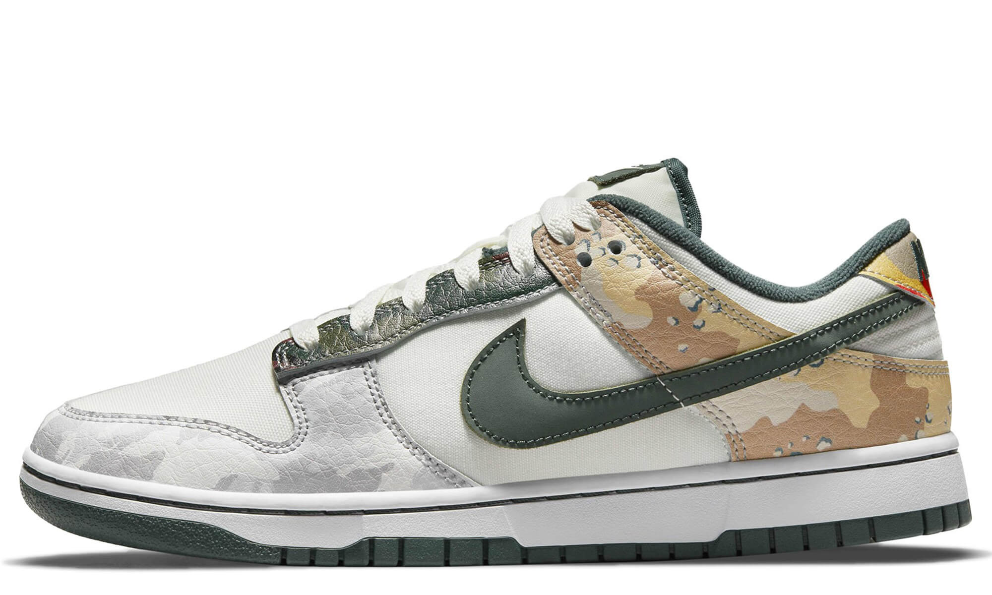 Nike Dunk Low SE (GS) 'Sail Multi-Camo'