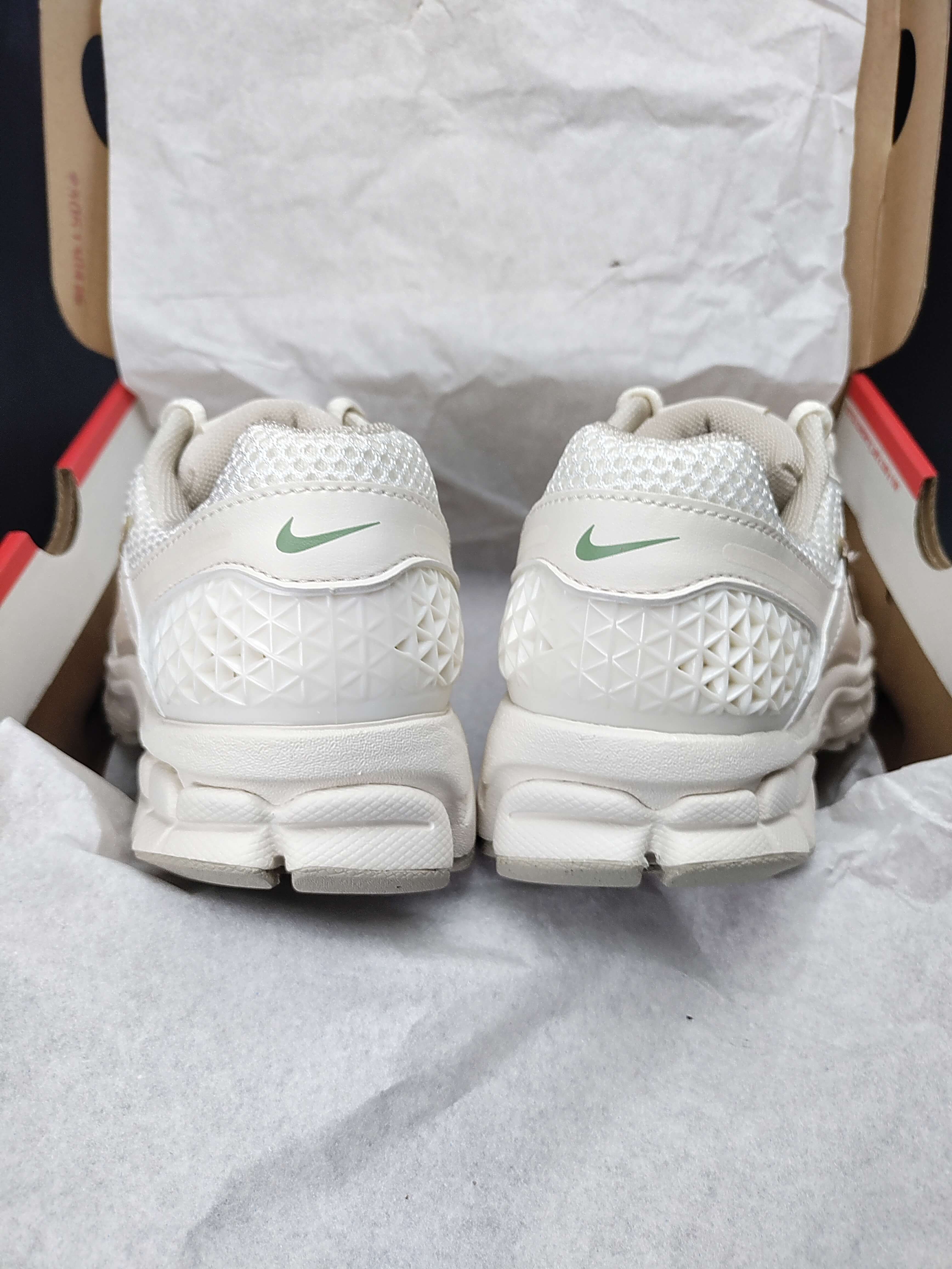 Nike Zoom Vomero 5 'Sail Light Orewood Brown'