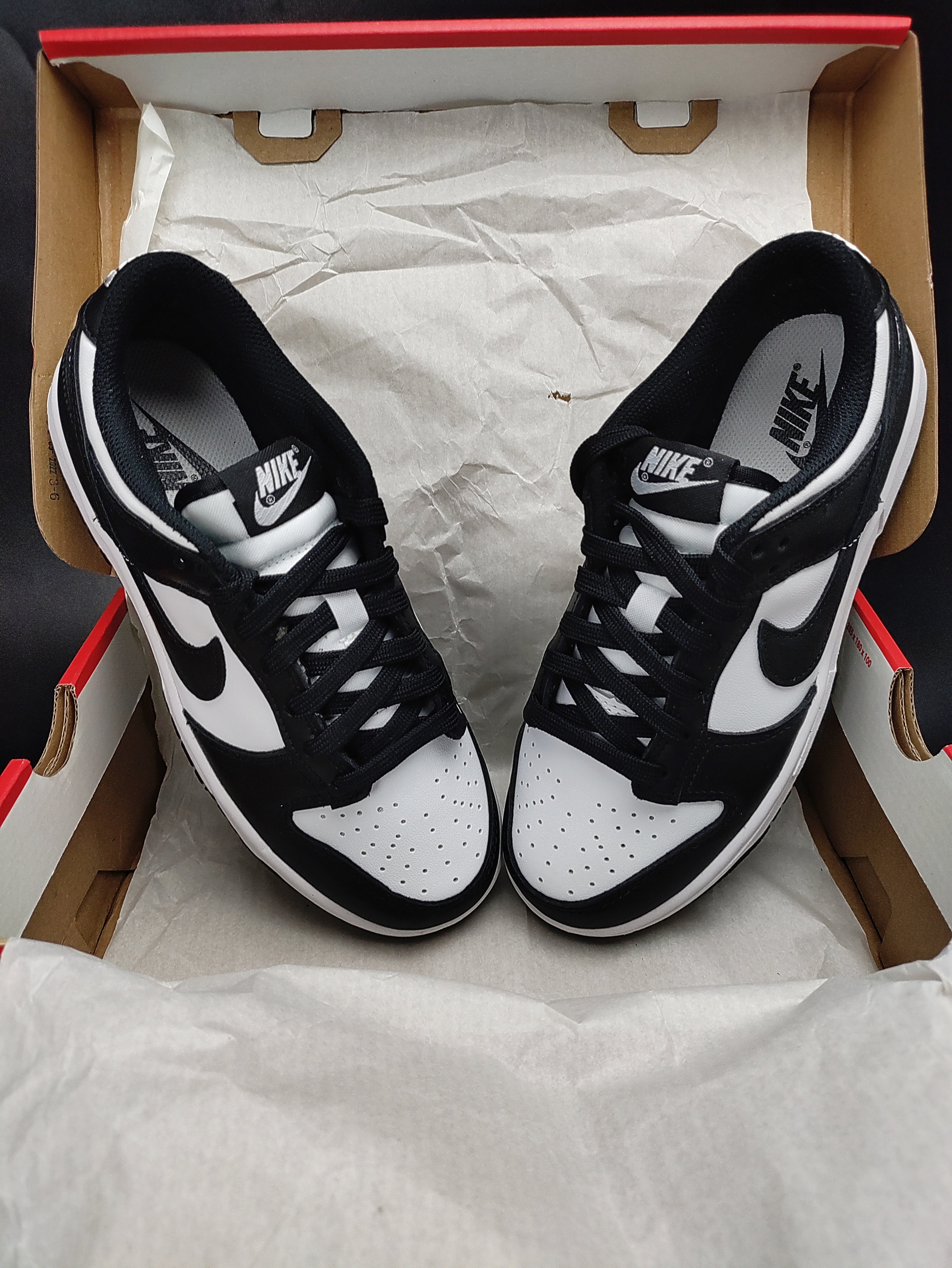 Nike Dunk Low 'Panda' (W)