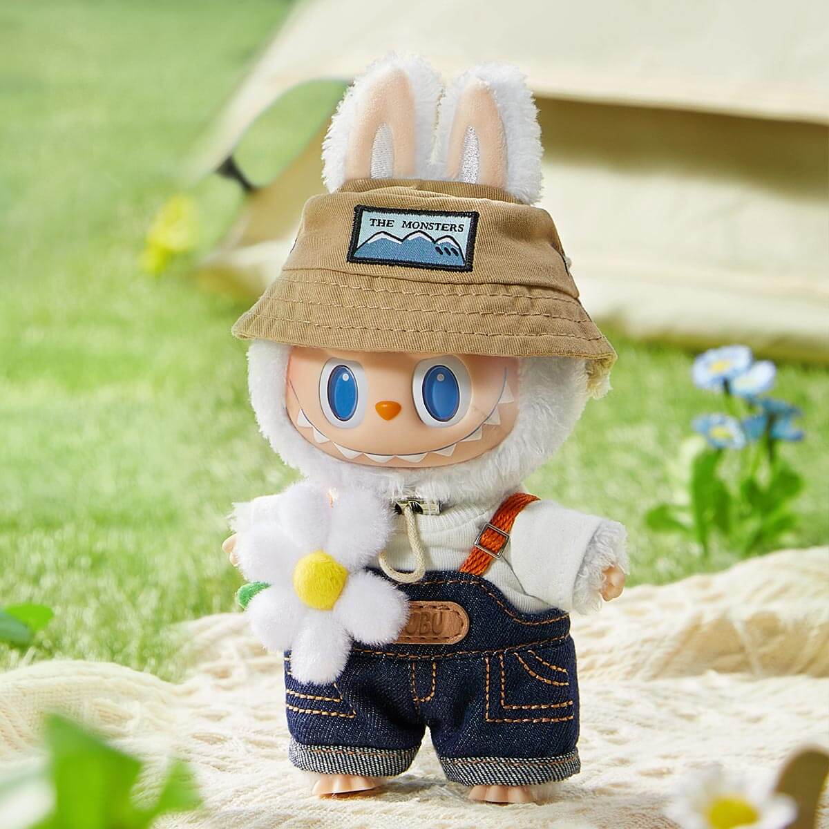 POP MART LABUBU 'FALL IN WILD KEYCHAIN'