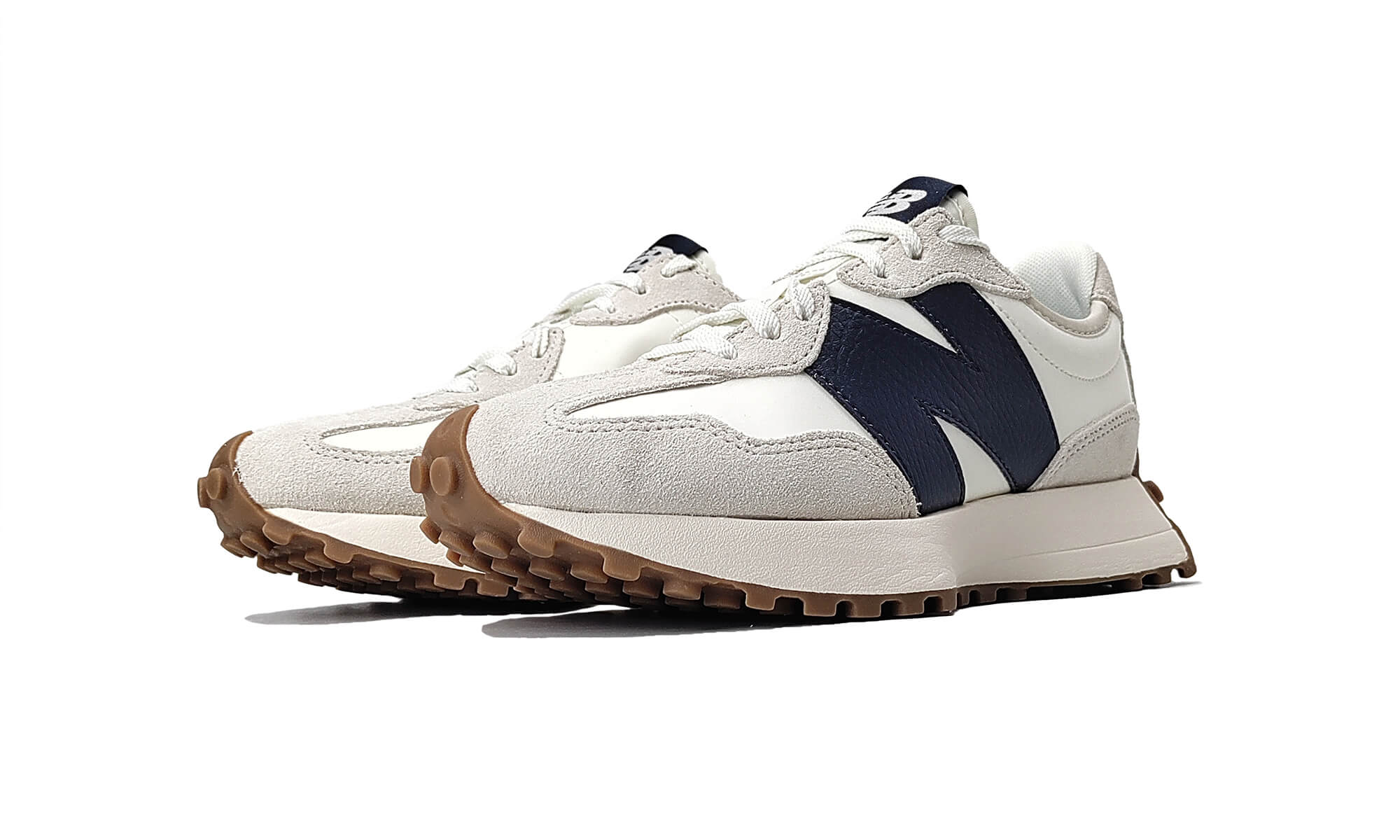 New Balance 327 'Moonbeam Outerspace'