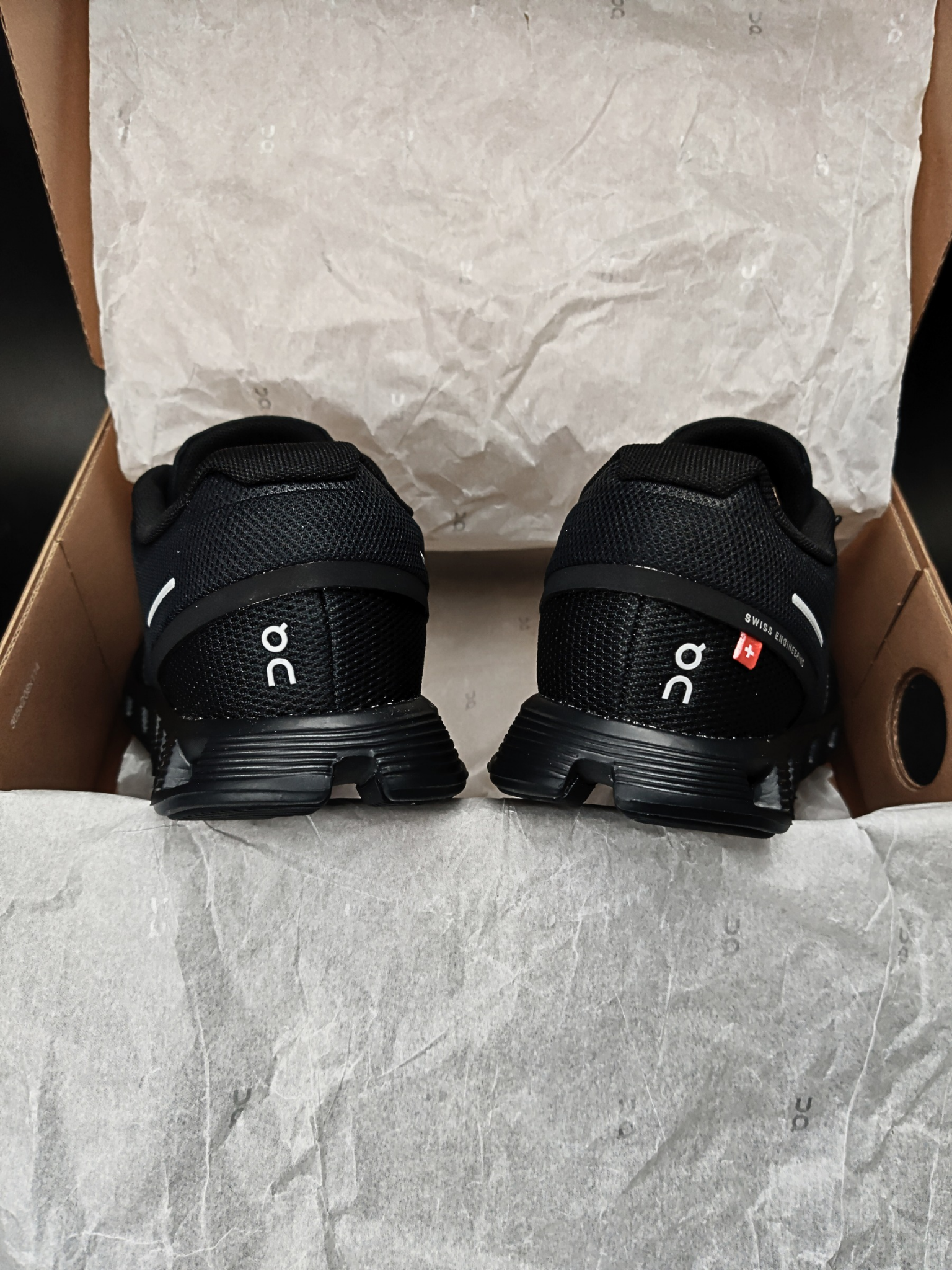 on-cloud-5-all-black-womens-59.98905-8