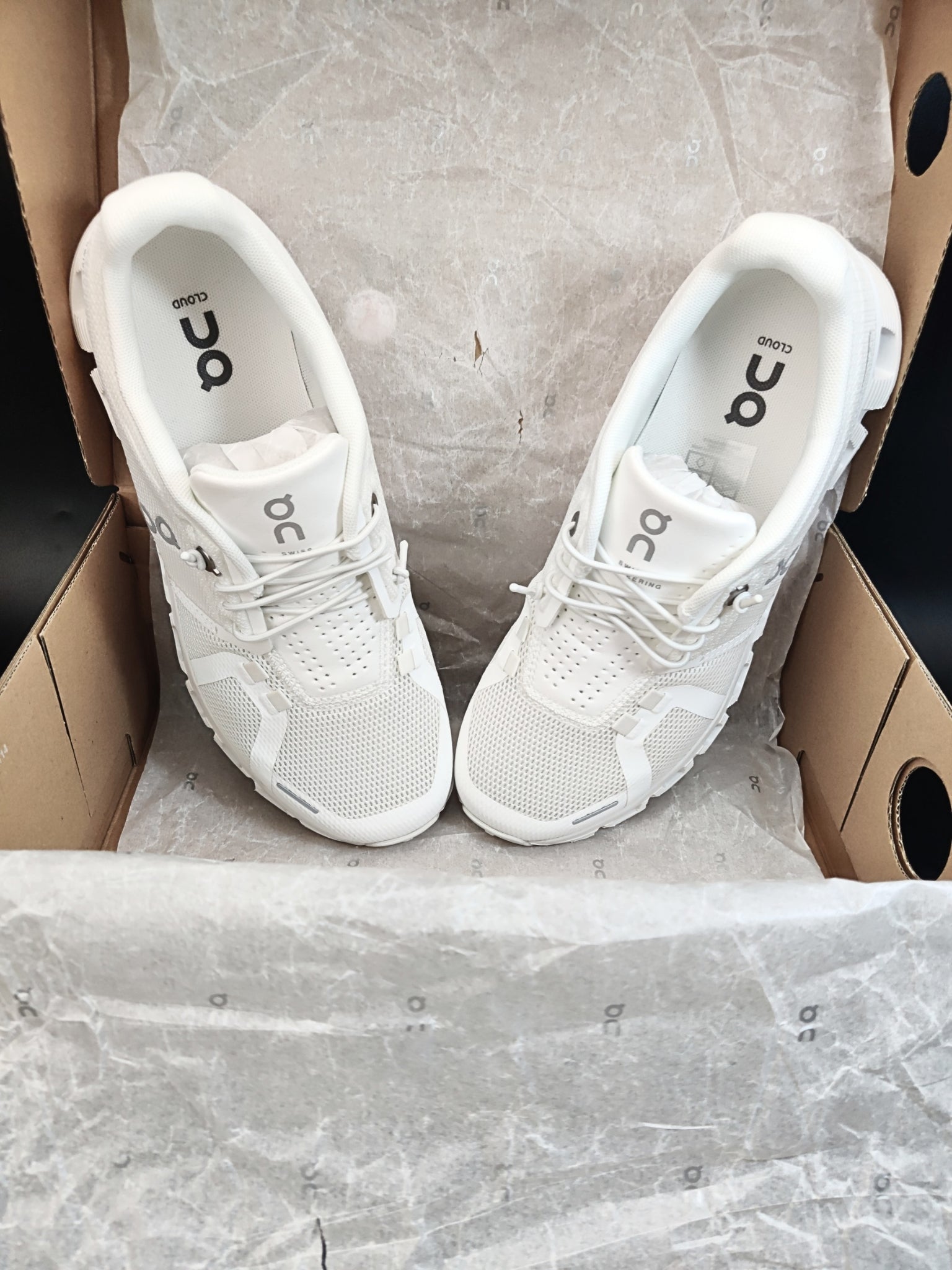 on-cloud-5-all-white-womens-59.98902-7