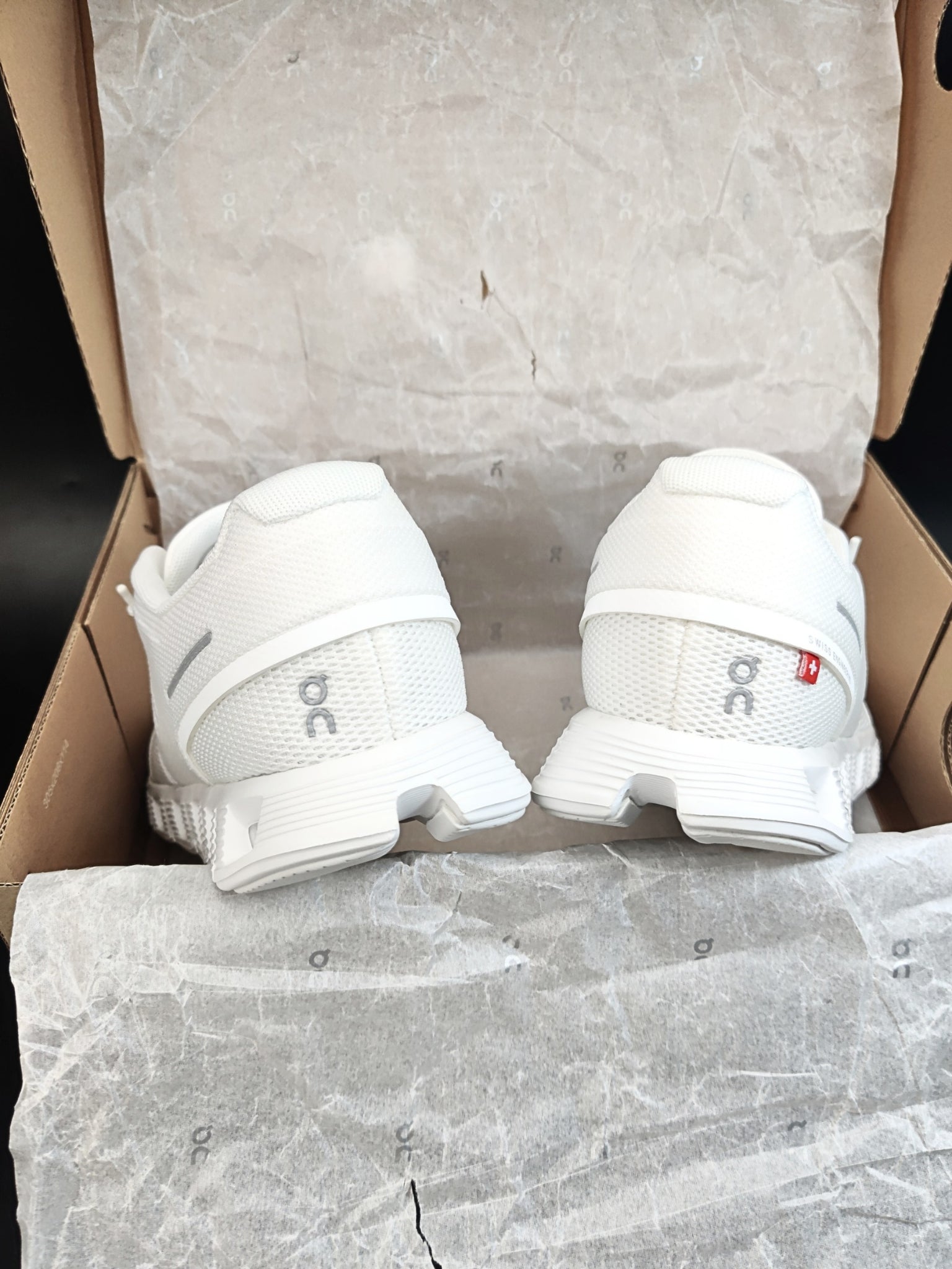 on-cloud-5-all-white-womens-59.98902-8