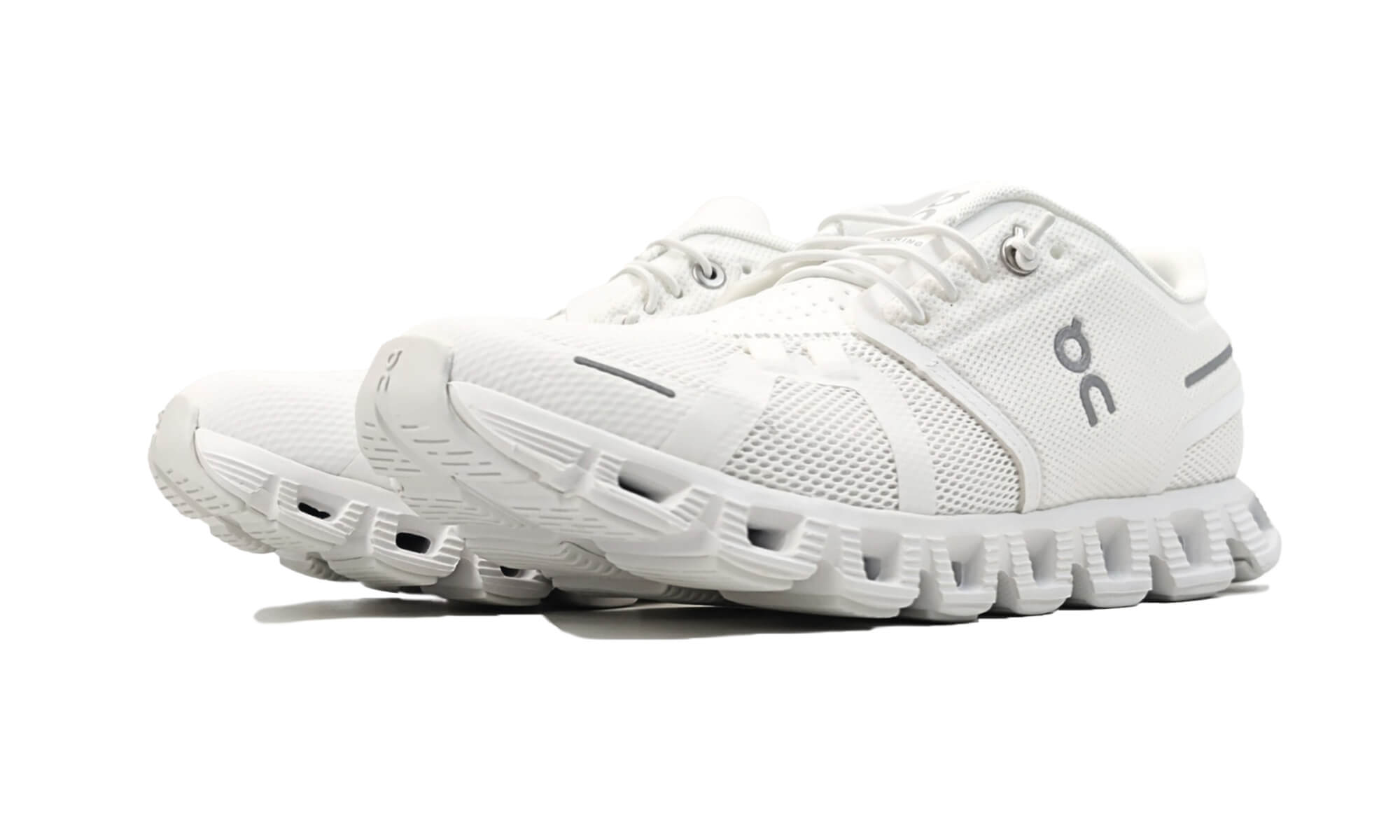 on-cloud-5-all-white-womens-59.98902-9