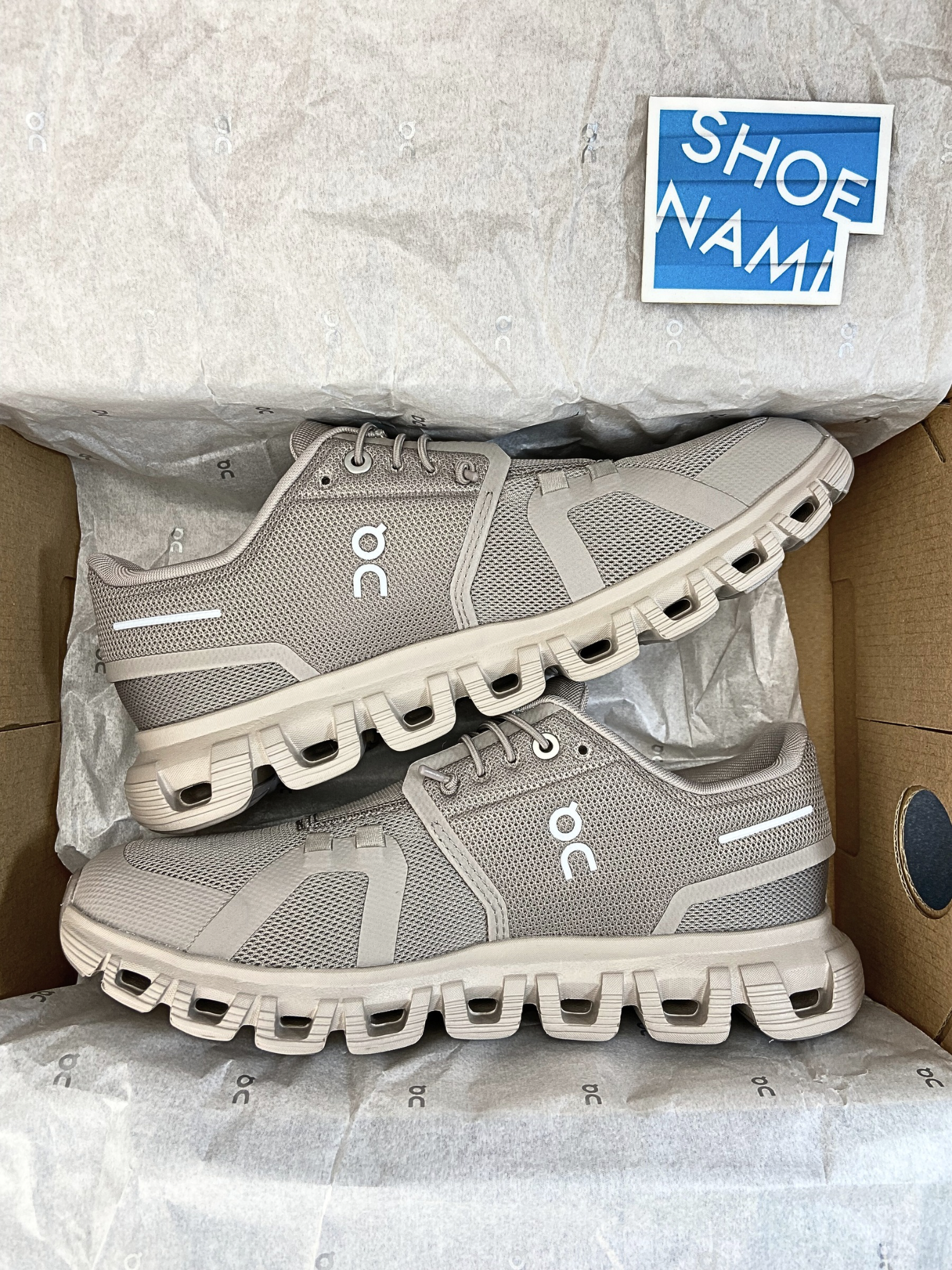 on-cloud-6-cinder-fog-womens-3WF10062566-4