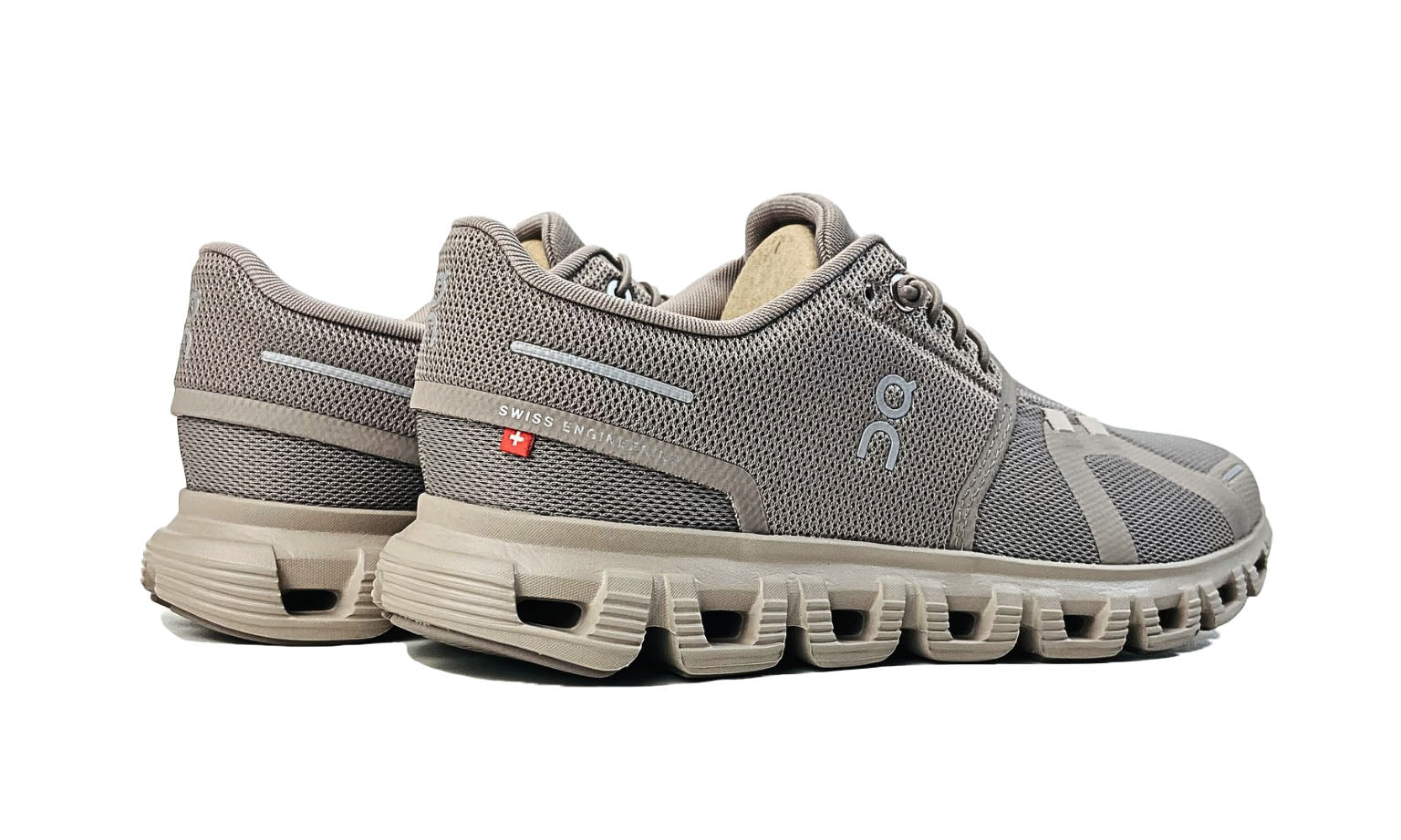 on-cloud-6-cinder-fog-womens-3WF10062566-8