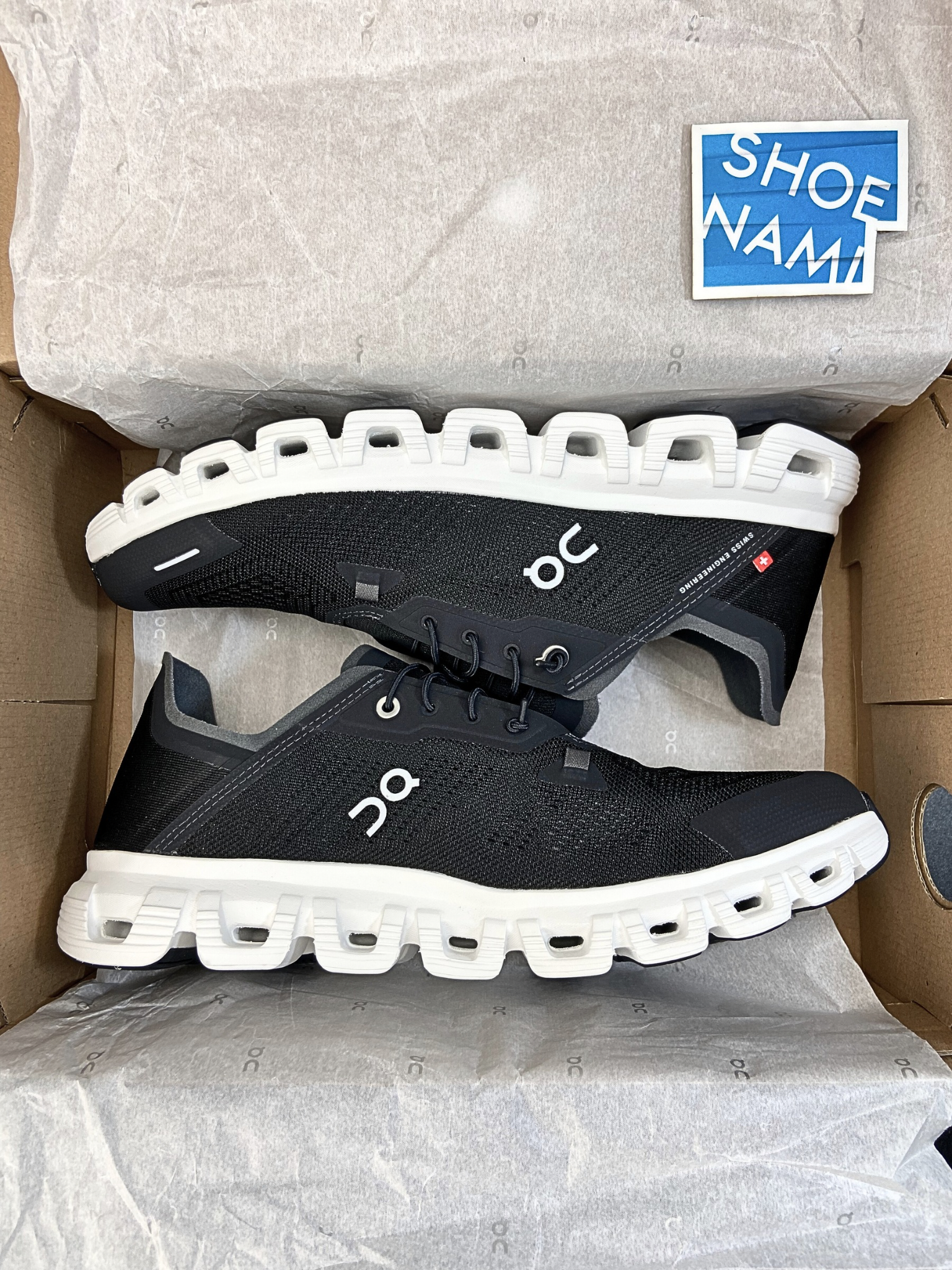 on-cloud-6-coast-black-white-mens-3MF10030299-2