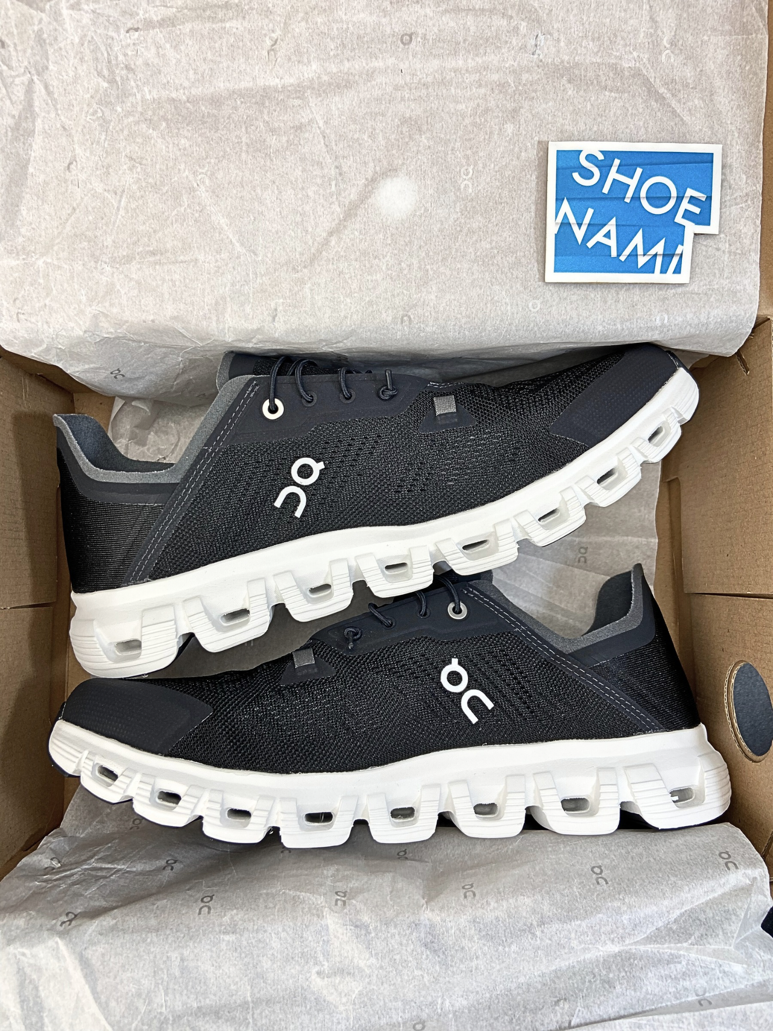 on-cloud-6-coast-black-white-mens-3MF10030299-3