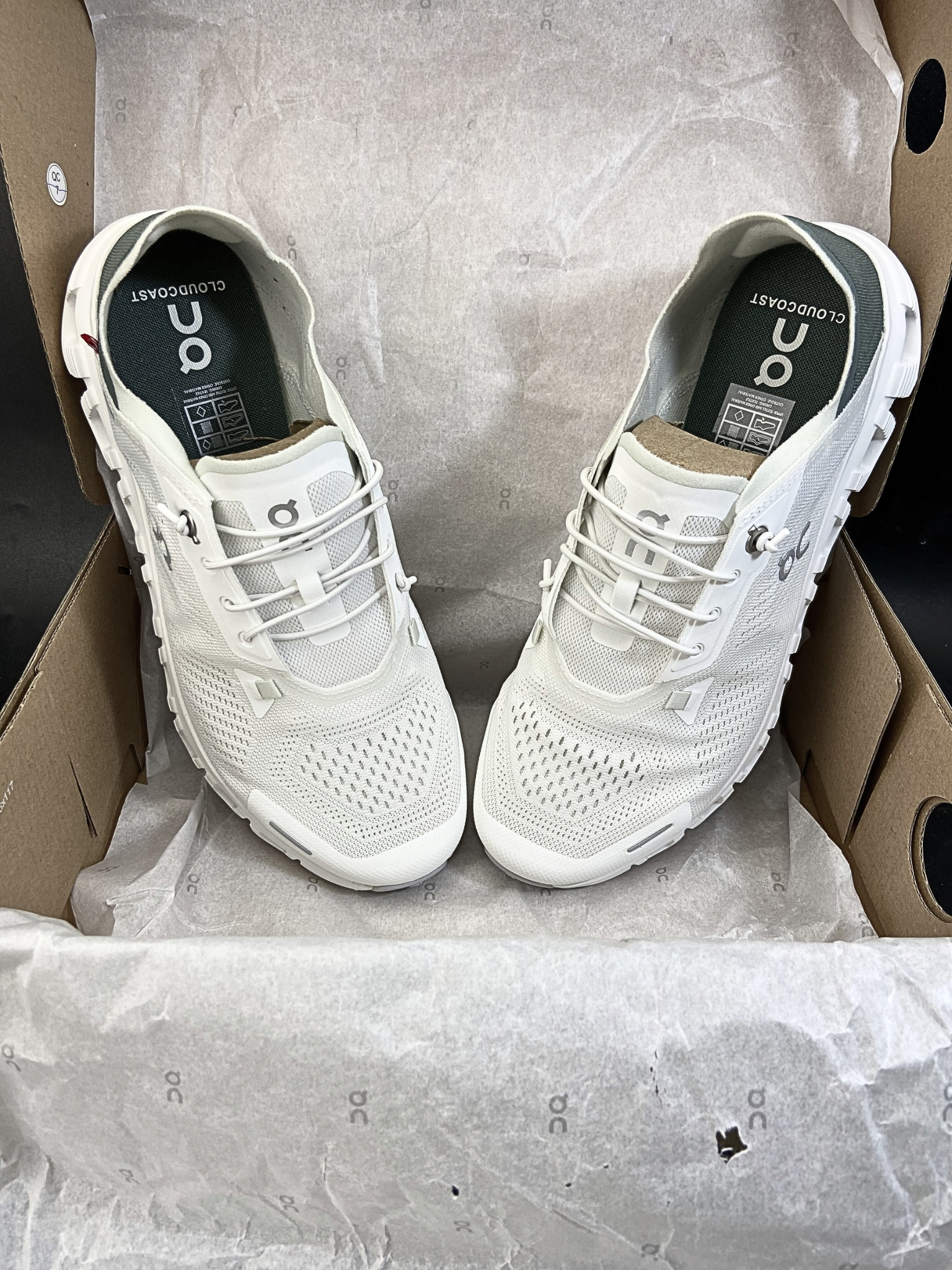 On Cloud 6 Coast 'Ivory Olive'