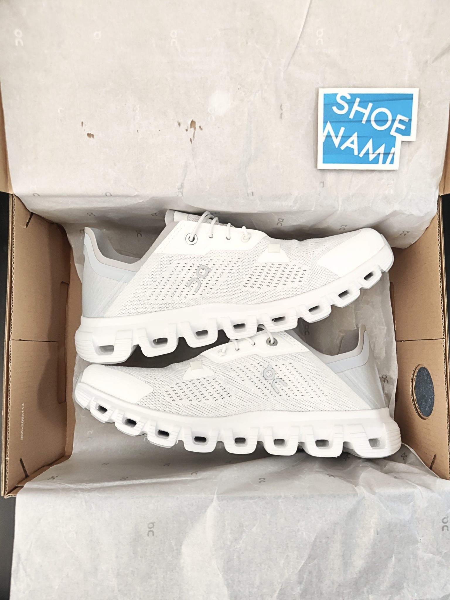 on-cloud-6-coast-white-glacier-womens-3WF10020813-4