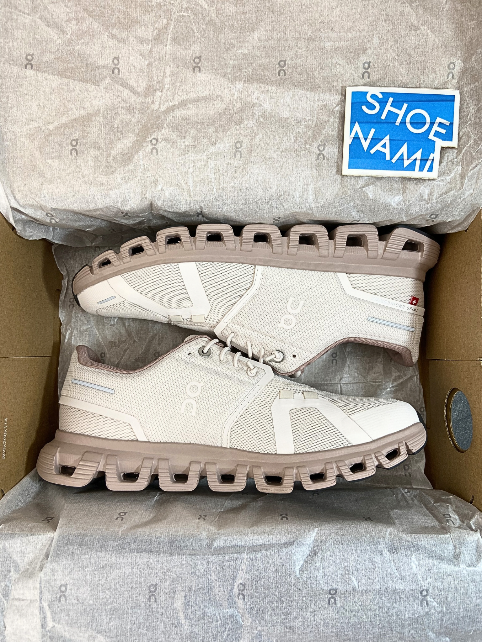 on-cloud-6-oyster-biscuit-womens-3WF10065444-04