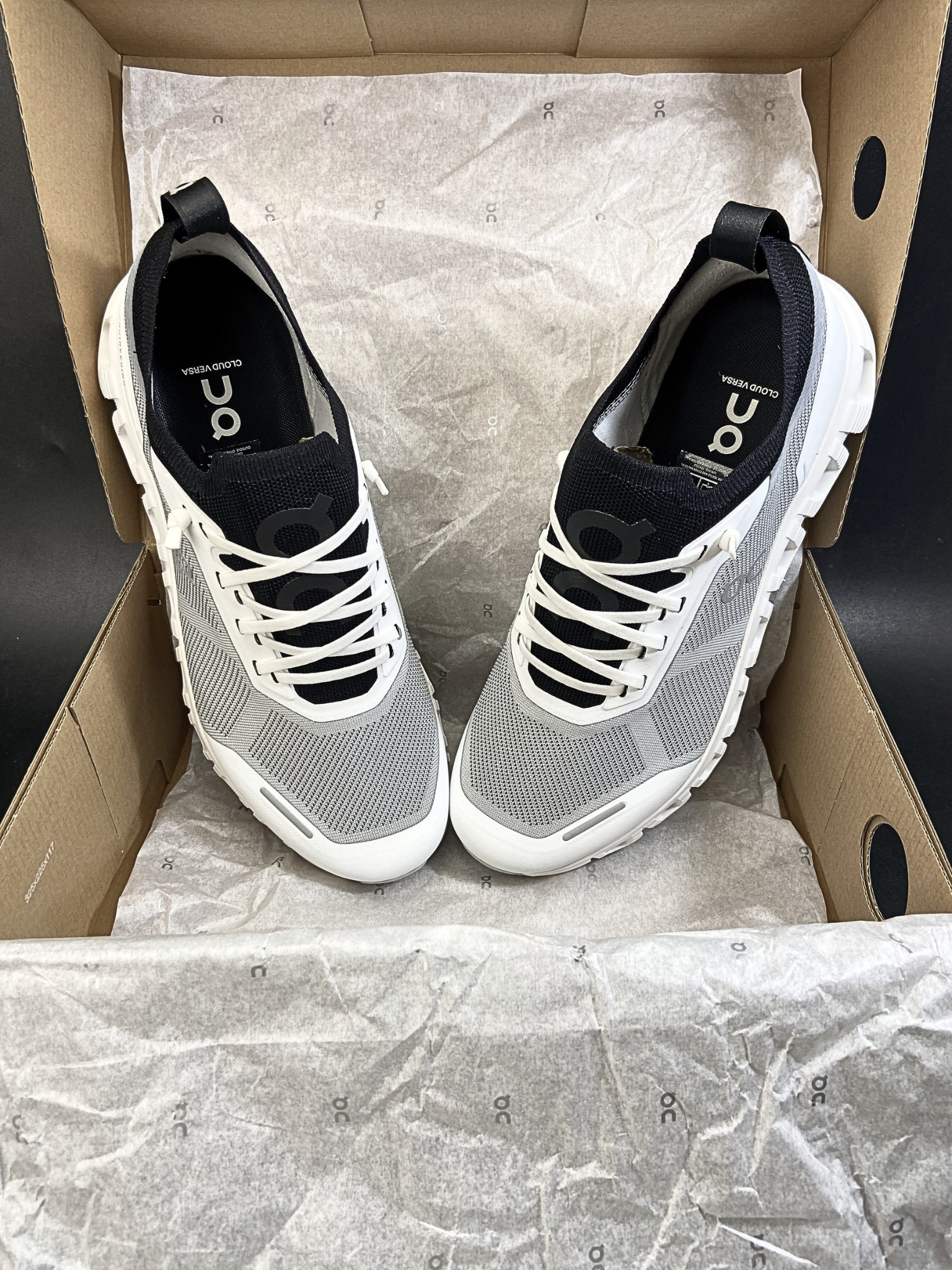 On Cloud 6 Versa 'White Black'