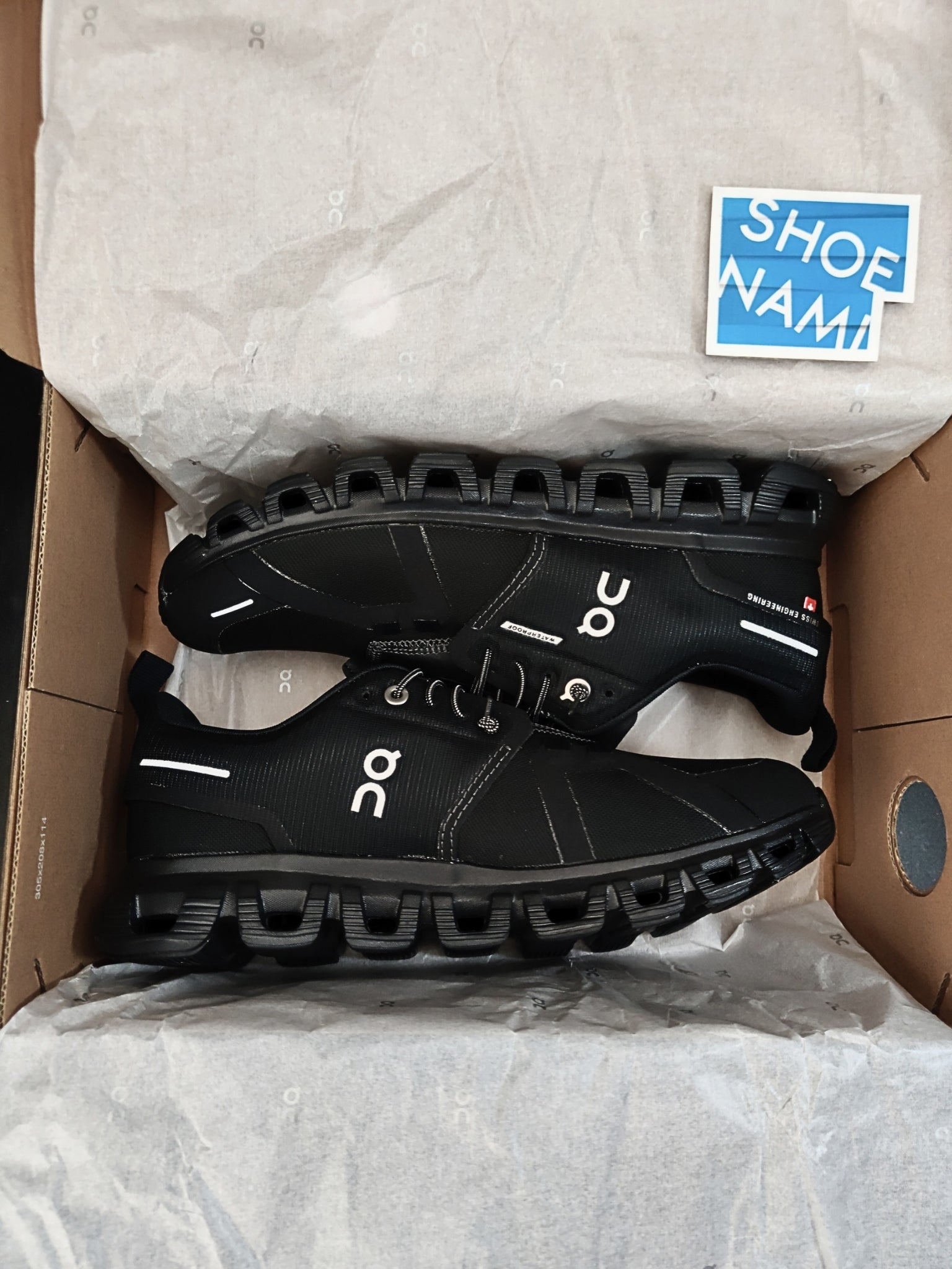 on-cloud-6-waterproof-all-black-womens-3WF10051043-2