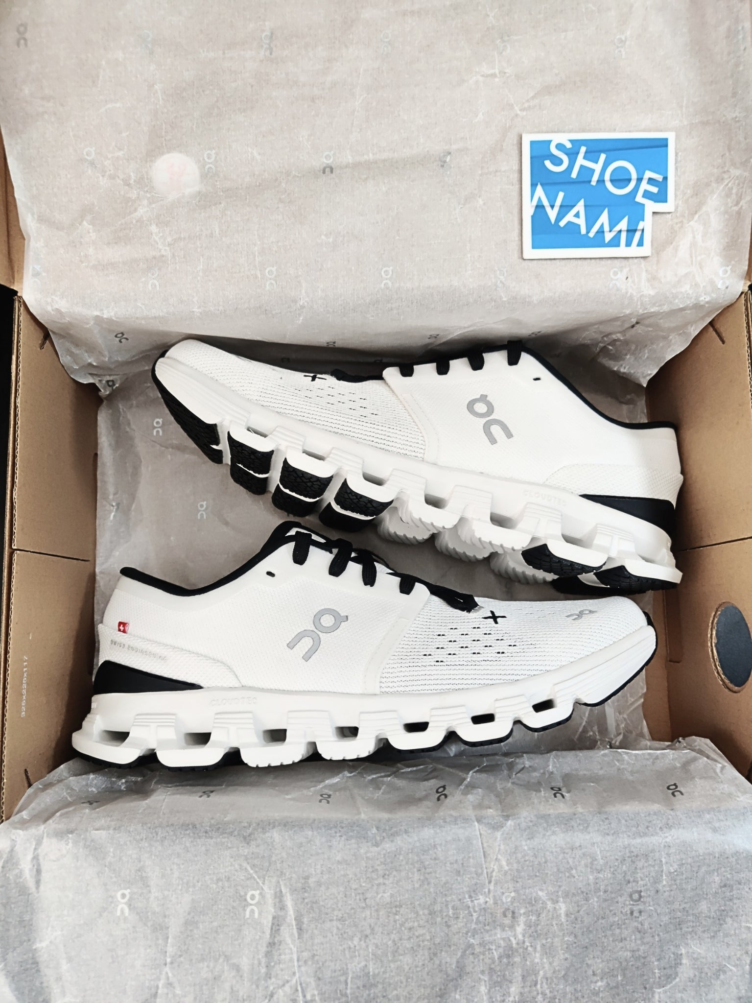 on-cloud-x-4-ivory-black-mens-3ME30040791-3