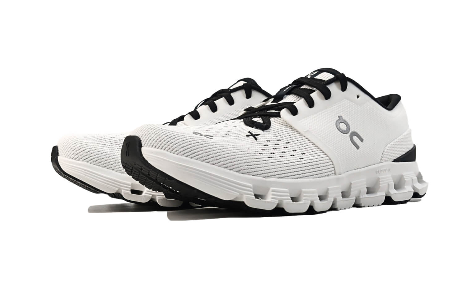 on-cloud-x-4-ivory-black-mens-3ME30040791-7