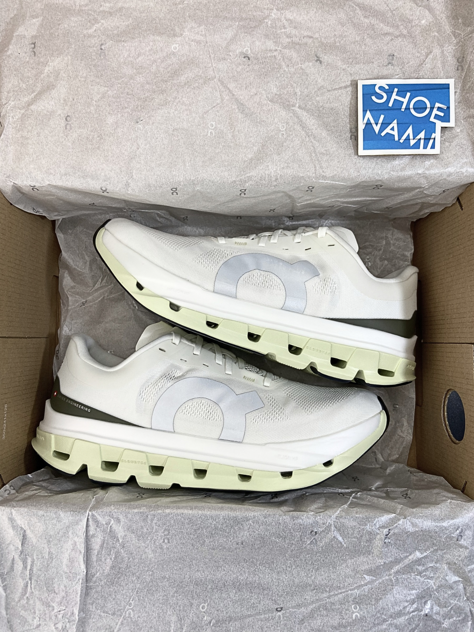 On Cloudflow 5 'Ivory Linen'