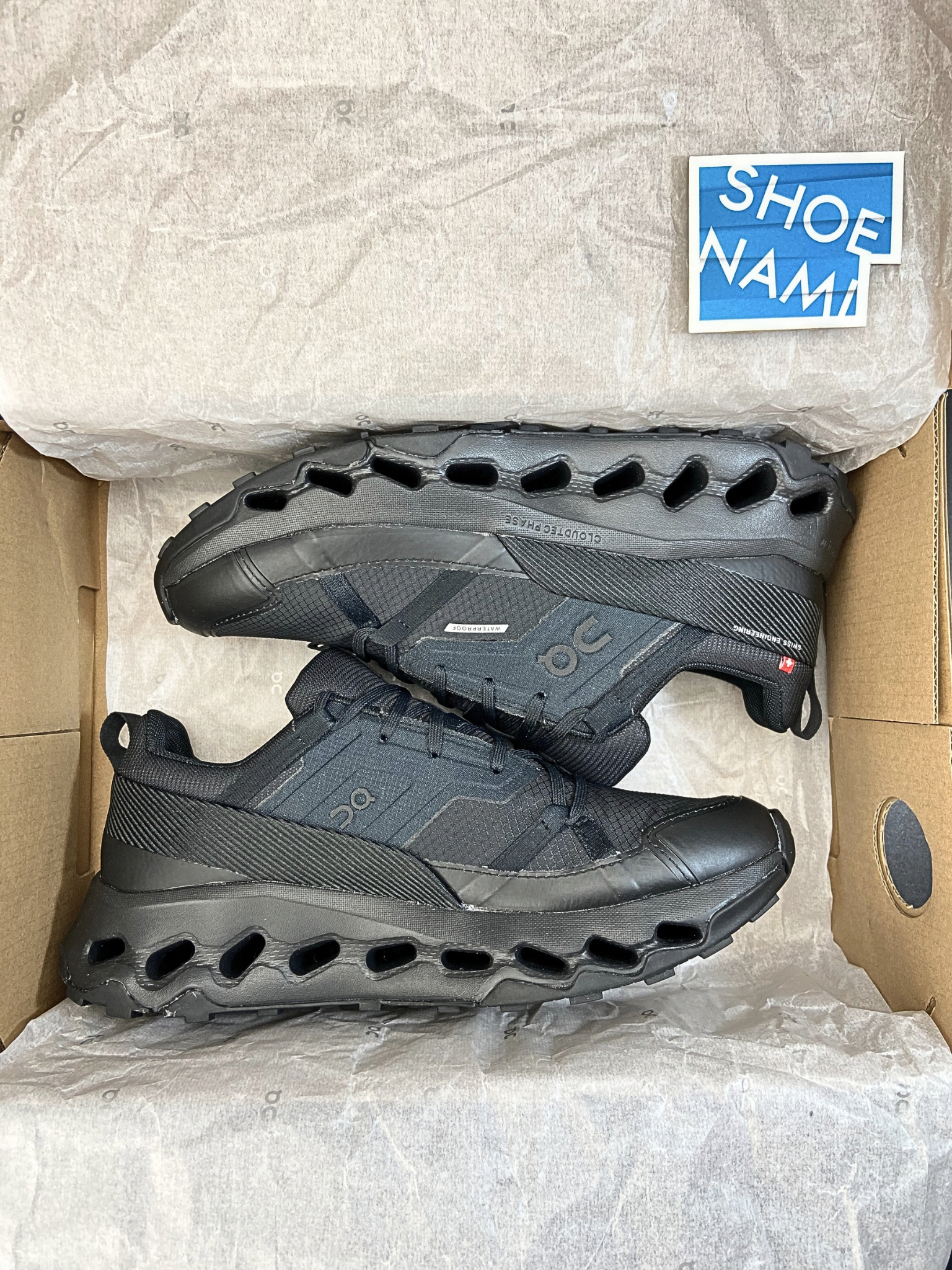 /on-cloudhorizon-waterproof-black-womens-3WE10021043-4