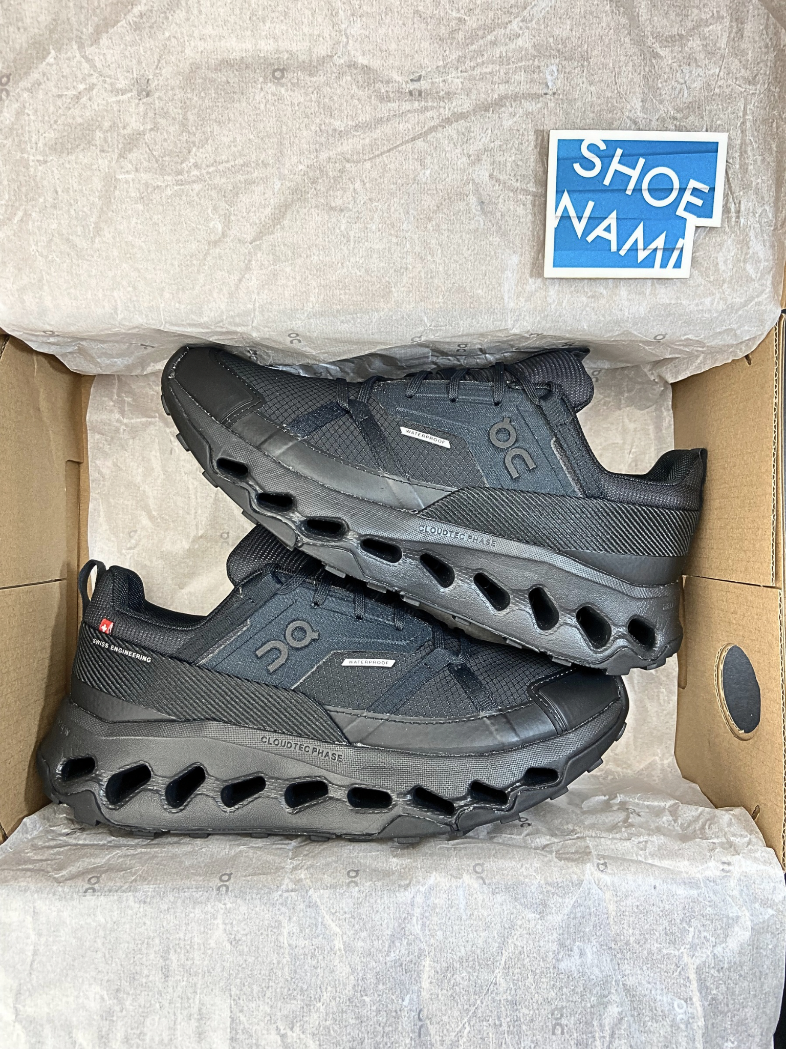 /on-cloudhorizon-waterproof-black-womens-3WE10021043-5