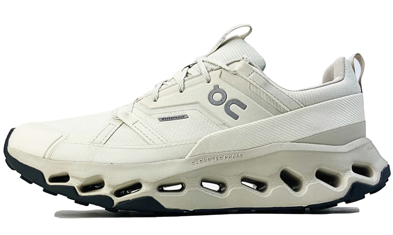 on-cloudhorizon-waterproof-ghost-ivory-mens-3ME10053586-1