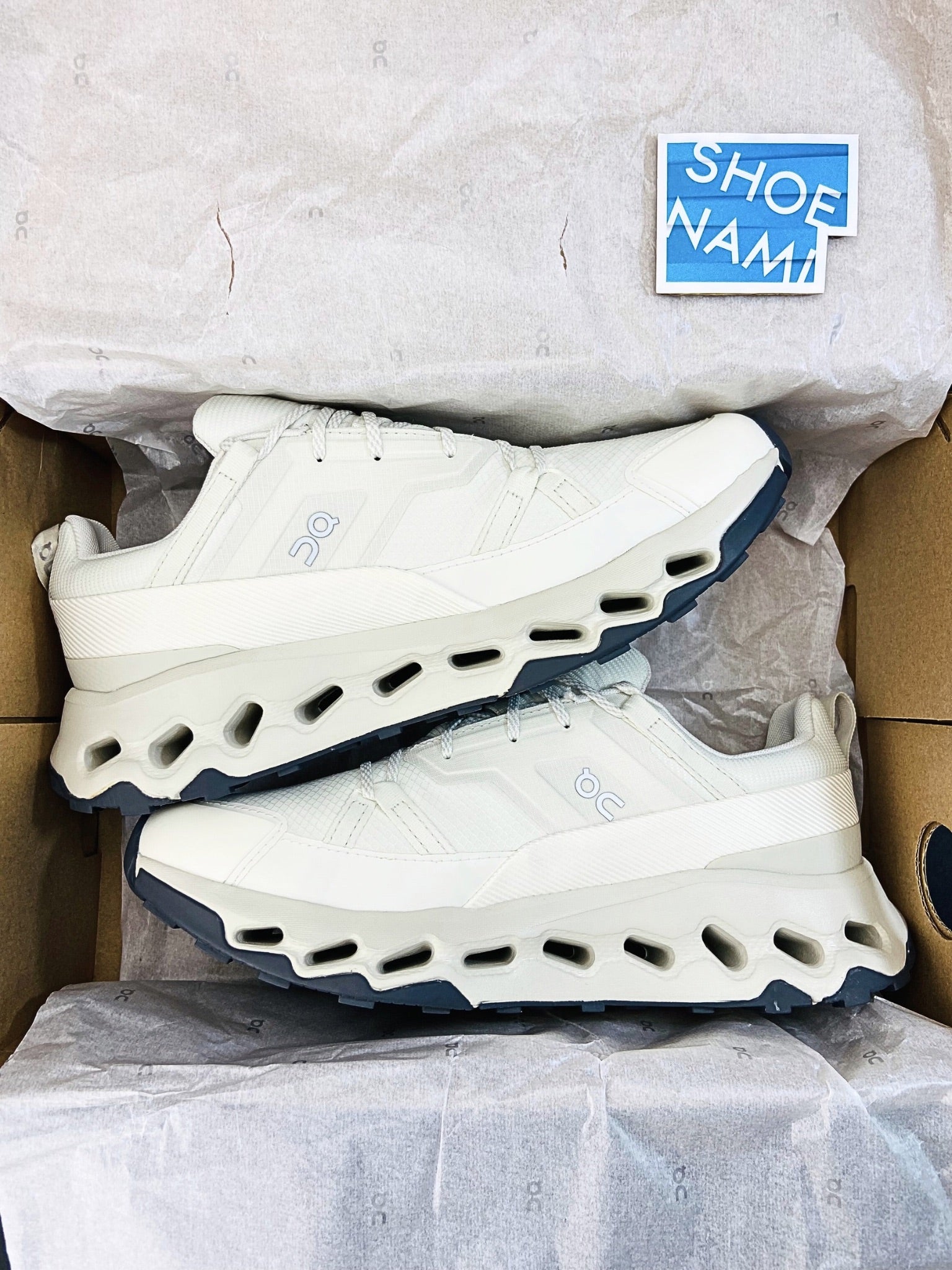 on-cloudhorizon-waterproof-ghost-ivory-mens-3ME10053586-3