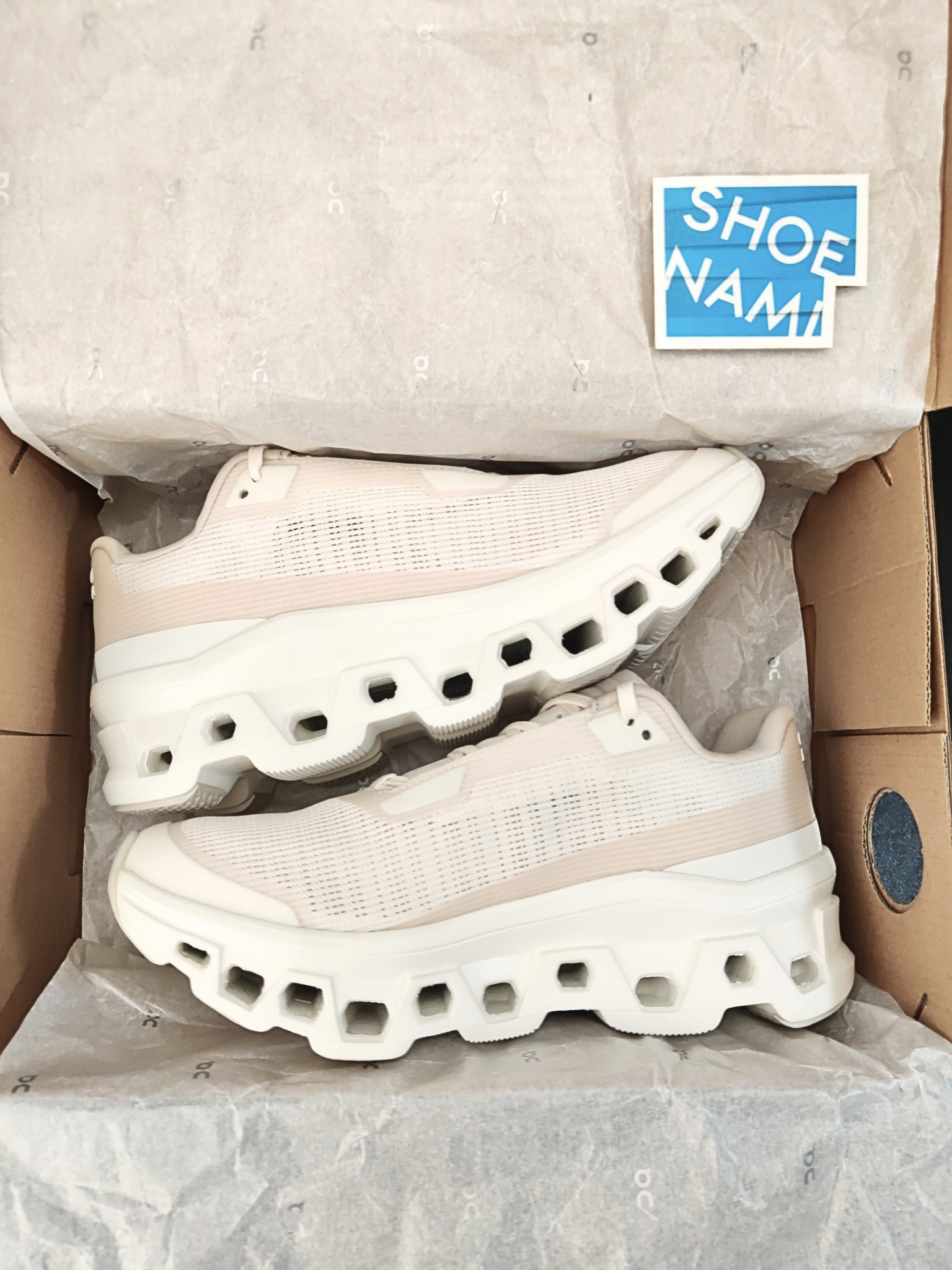 on-cloudmonster-void-dew-ivory-womens-3WF10493043-3