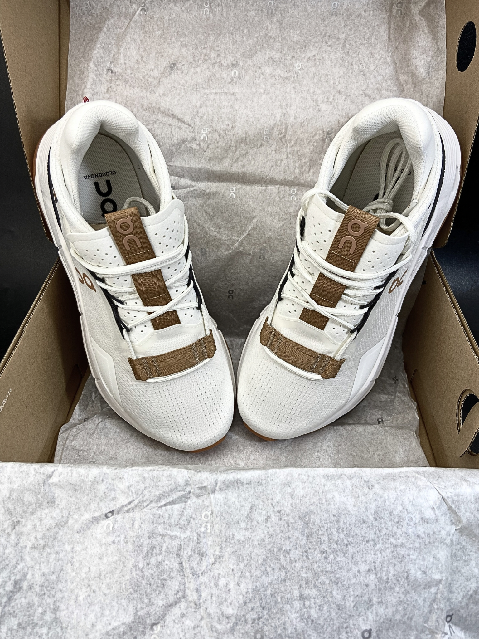 On Cloudnova 2 'Ivory Sphinx' (W)