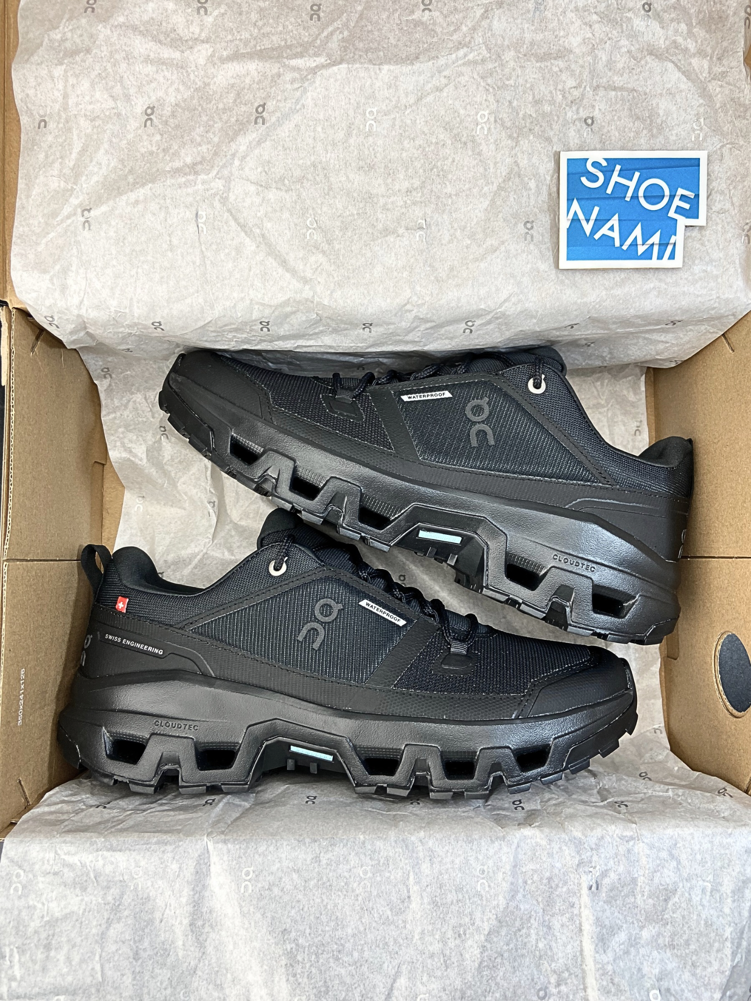 on-cloudrock-low-waterproof-triple-black-mens-3MF10251043-3