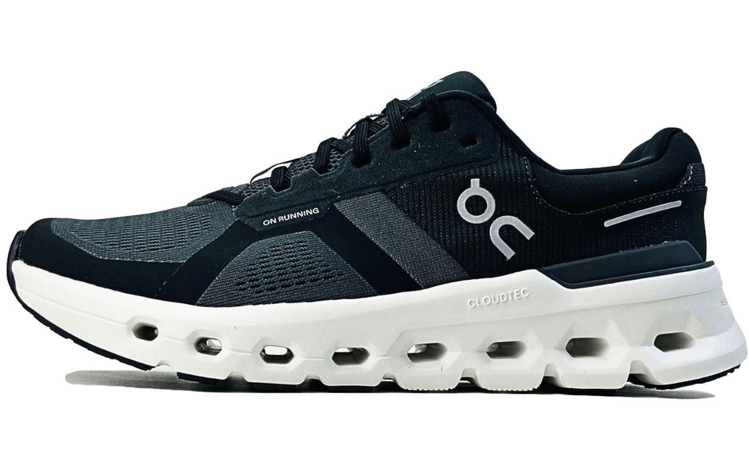 on-cloudrunner-2-eclipse-black-mens-3ME10140264-1