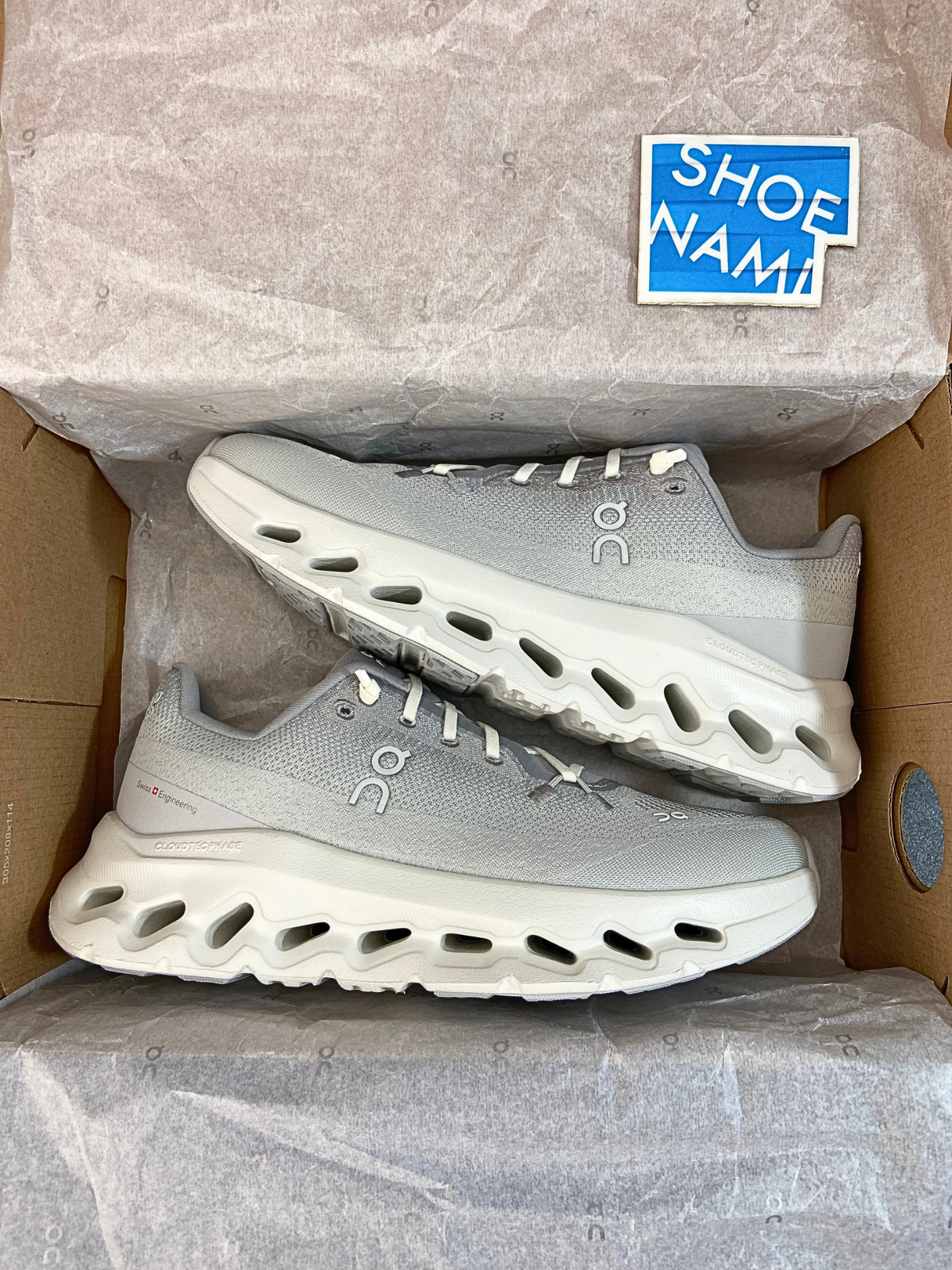 on-cloudtilt-alloy-silver-womens-3WE10053343-05