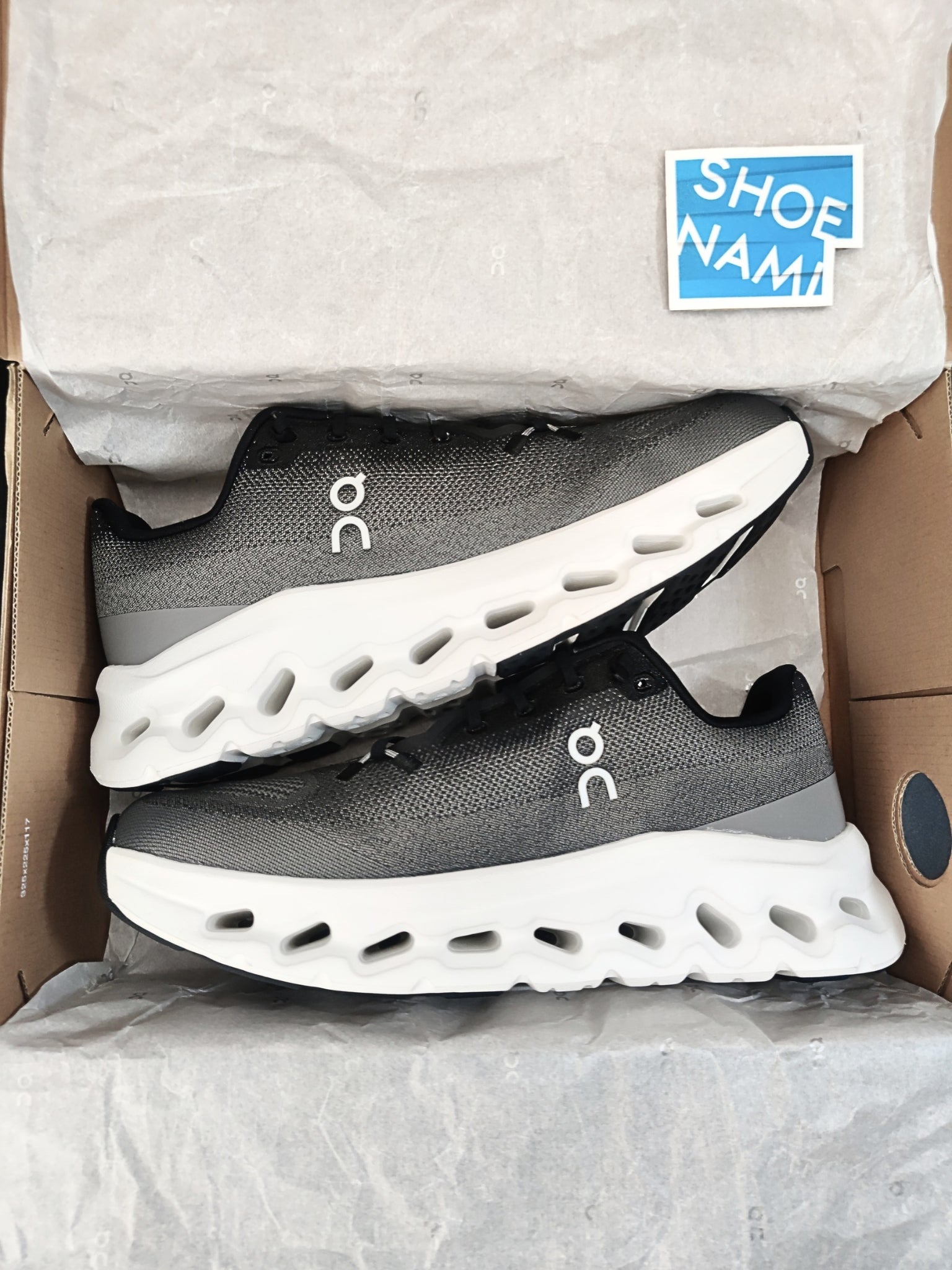 on-cloudtilt-black-asphalt-mens-3ME10100397-2