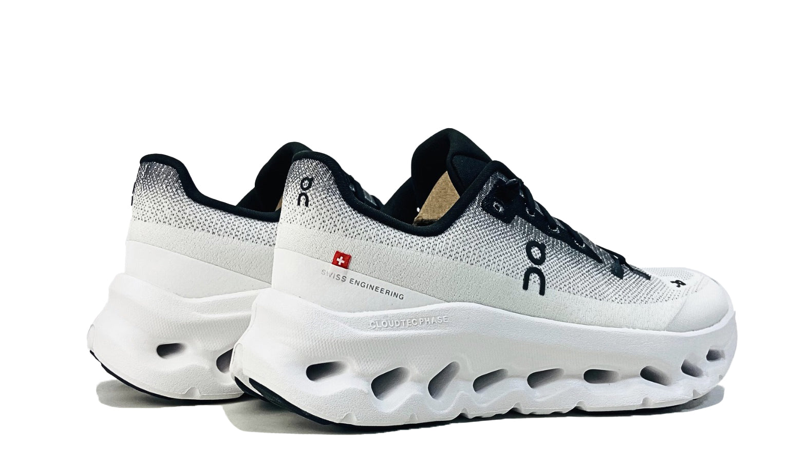 on-cloudtilt-black-ivory-mens-3ME10101430-00010