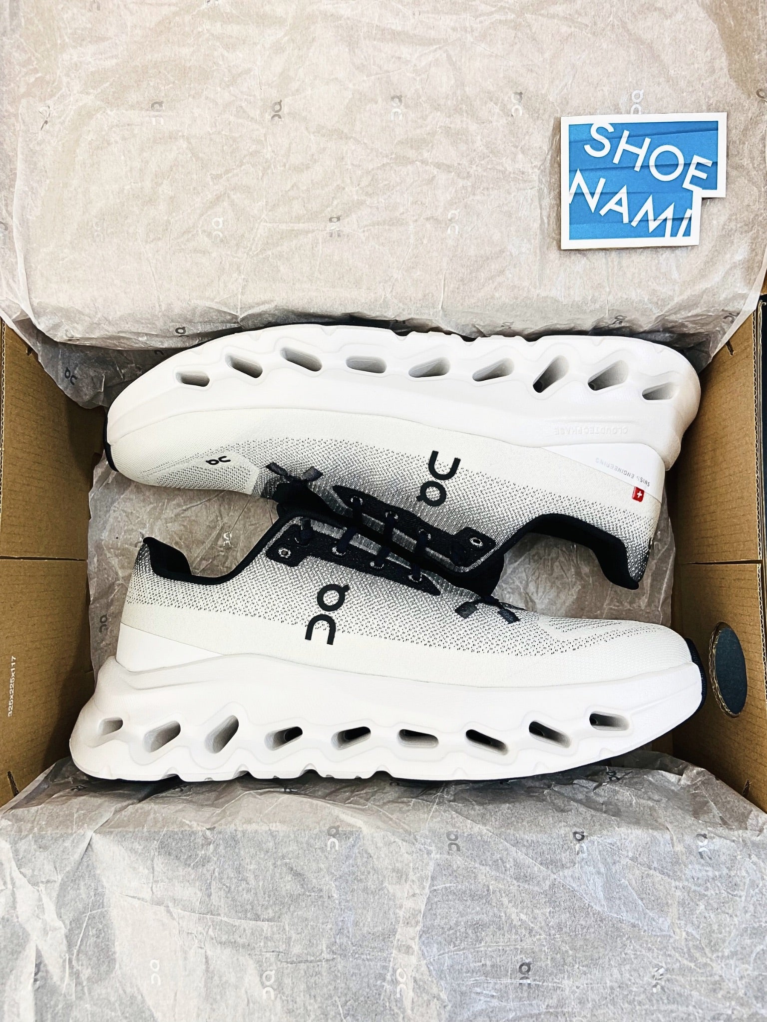 on-cloudtilt-black-ivory-mens-3ME10101430-0005
