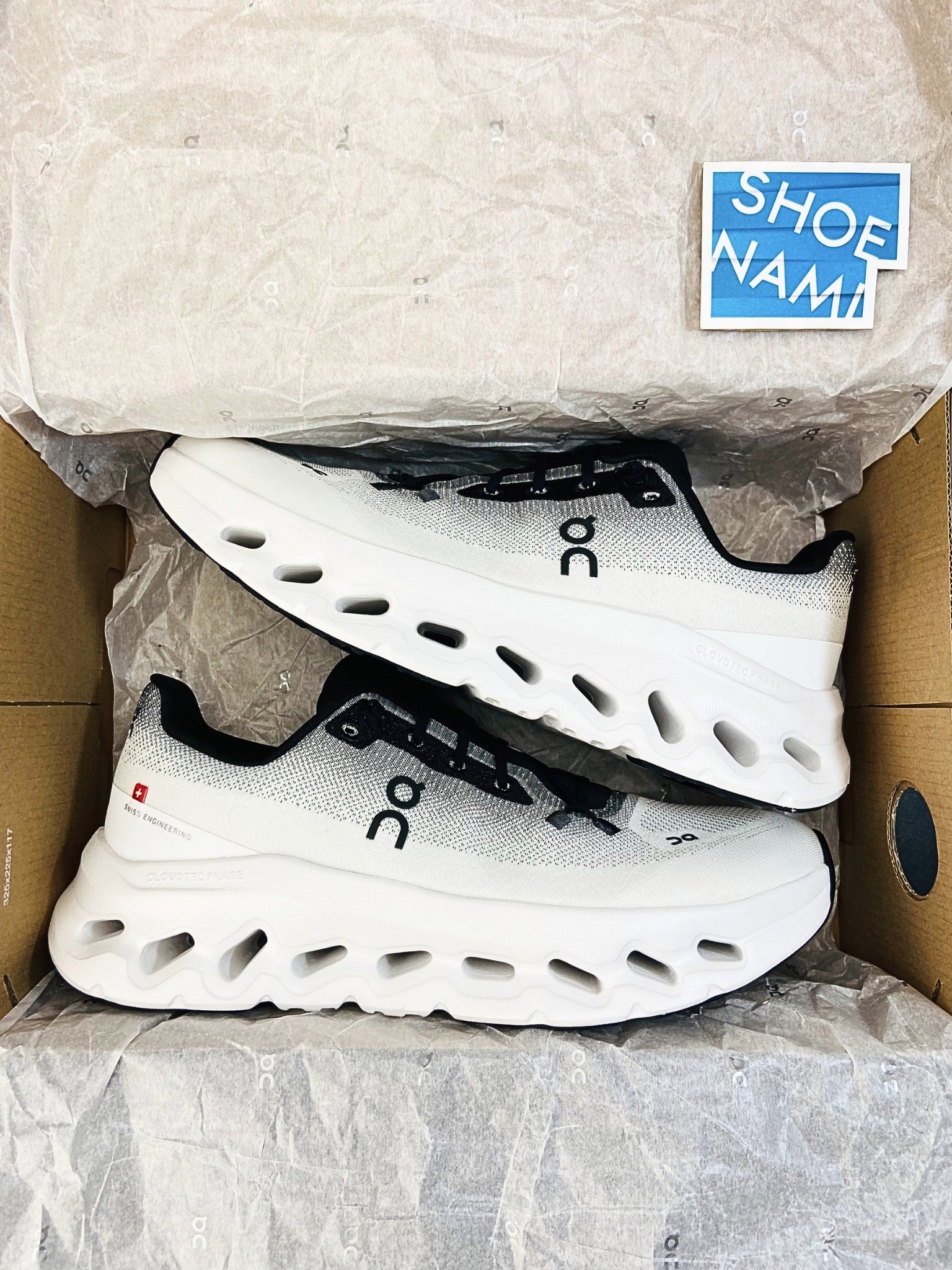 on-cloudtilt-black-ivory-mens-3ME10101430-0006