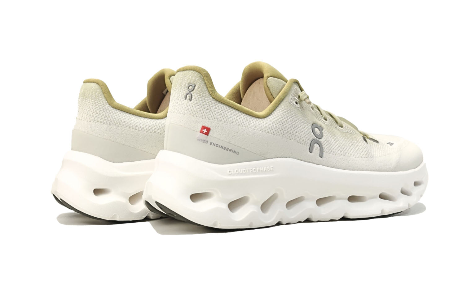 on-cloudtilt-caper-ghost-mens-3ME10104303-8