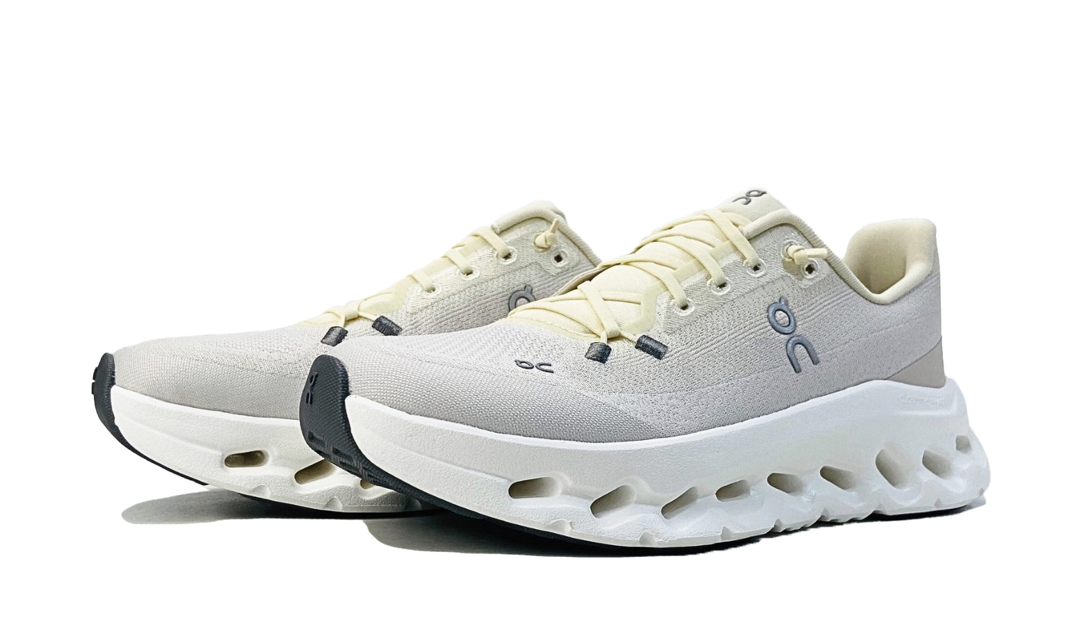 on-cloudtilt-castor-pearl-womens-3WE10054312-7