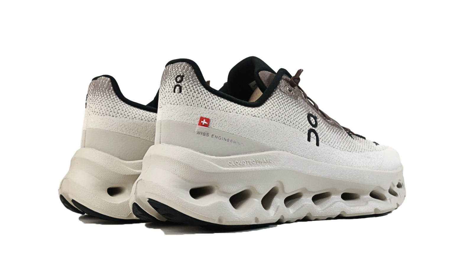 on-cloudtilt-clove-sand-womens-3WE10053254-12